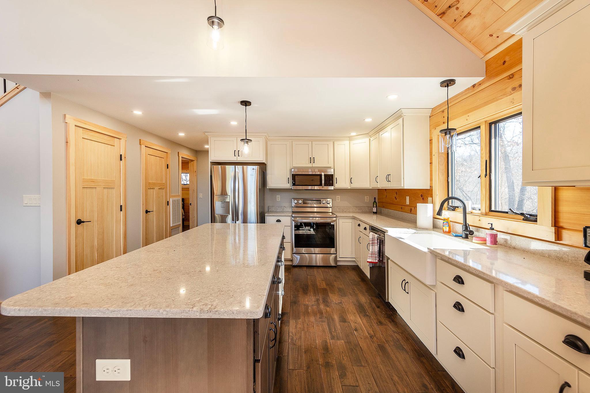 BLUFFS ON THE POTOMAC - Residential