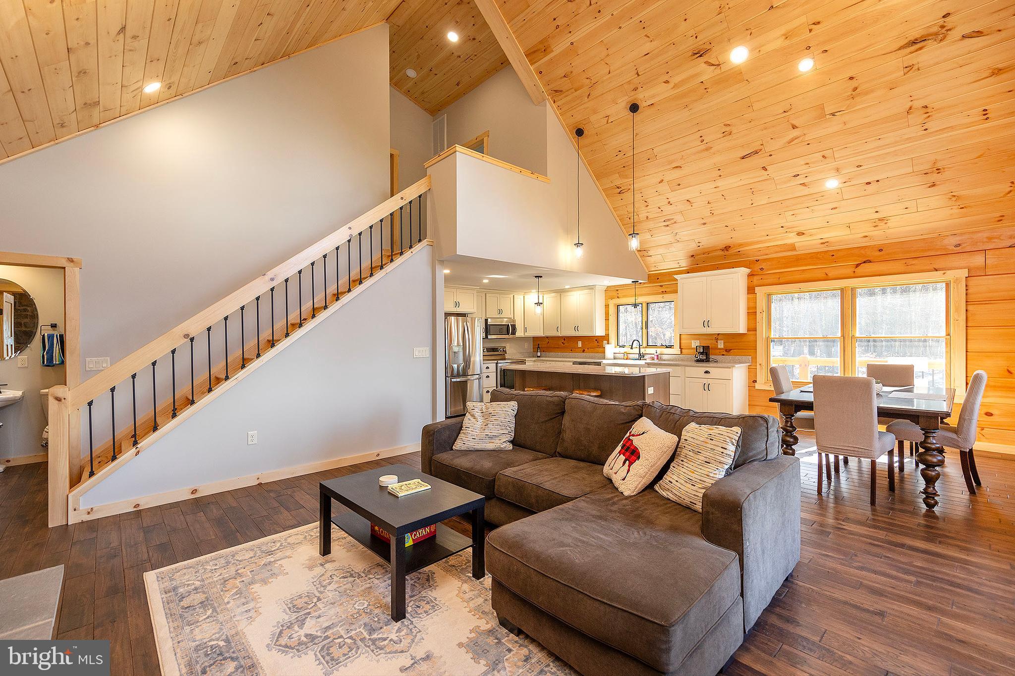 BLUFFS ON THE POTOMAC - Residential