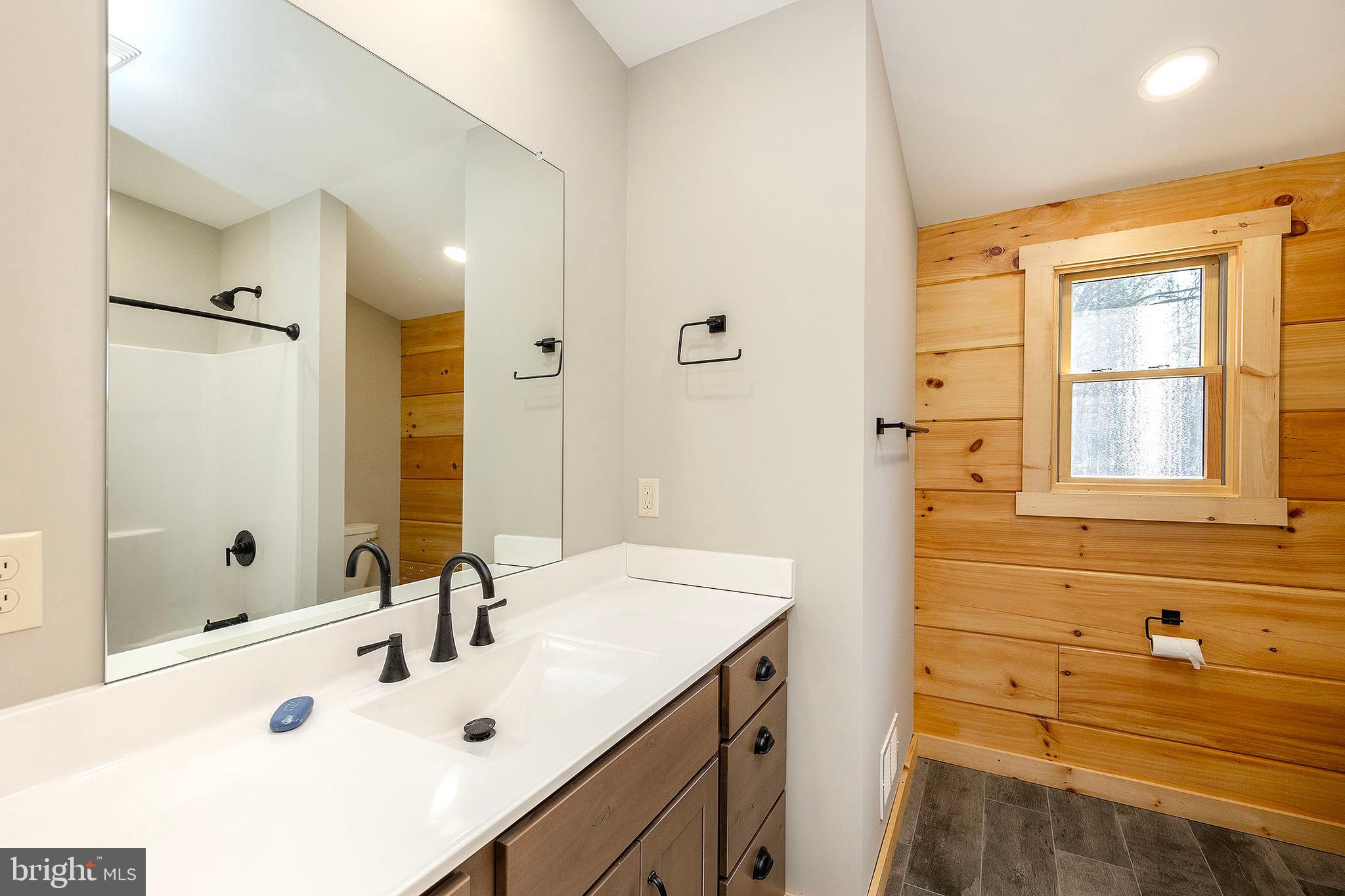 BLUFFS ON THE POTOMAC - Residential