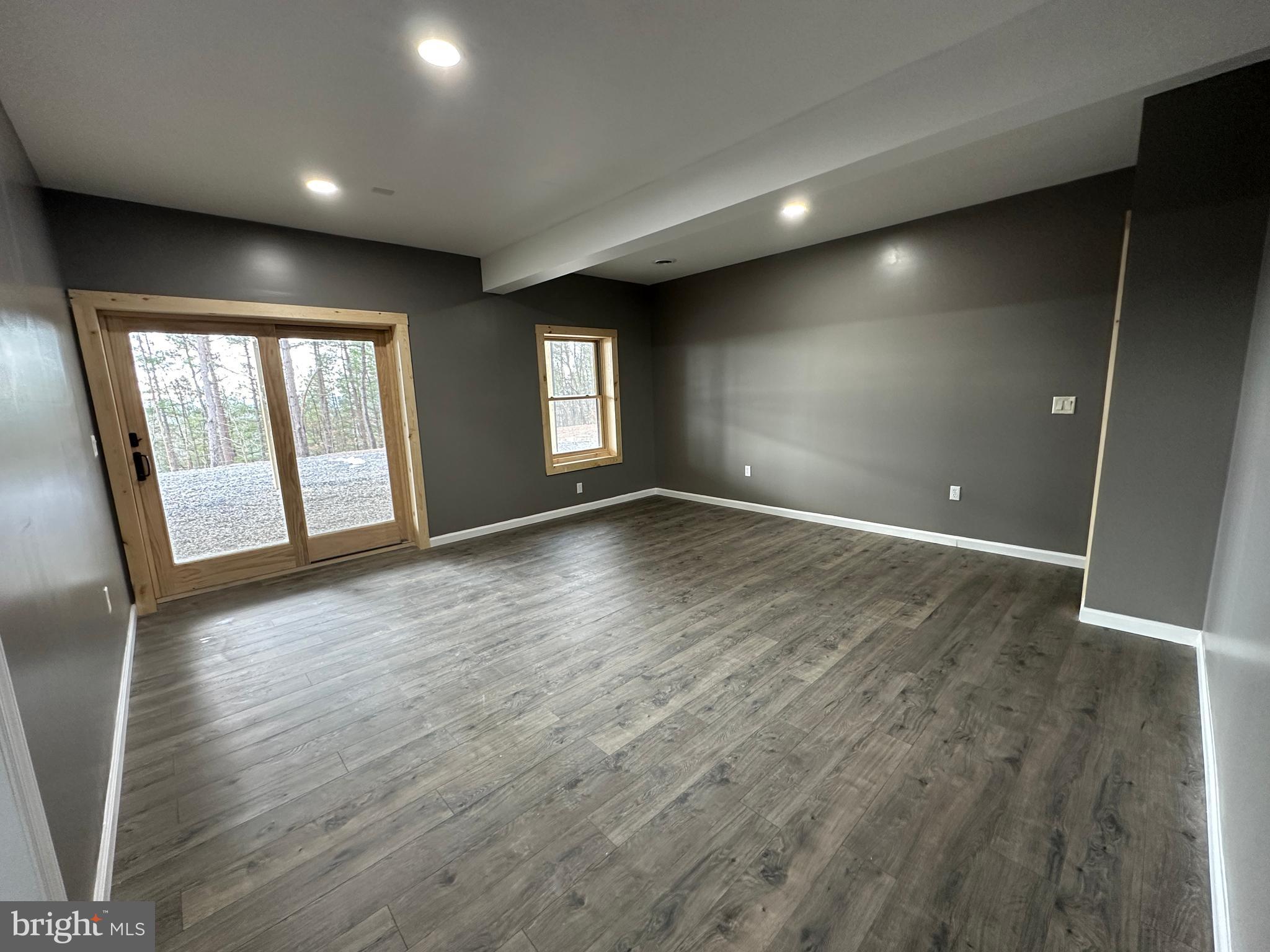 BLUFFS ON THE POTOMAC - Residential