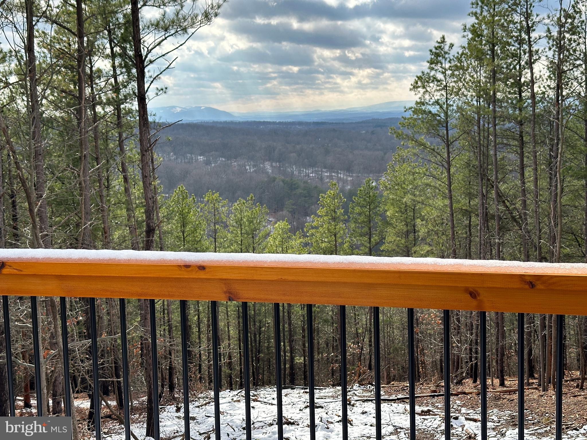 BLUFFS ON THE POTOMAC - Residential