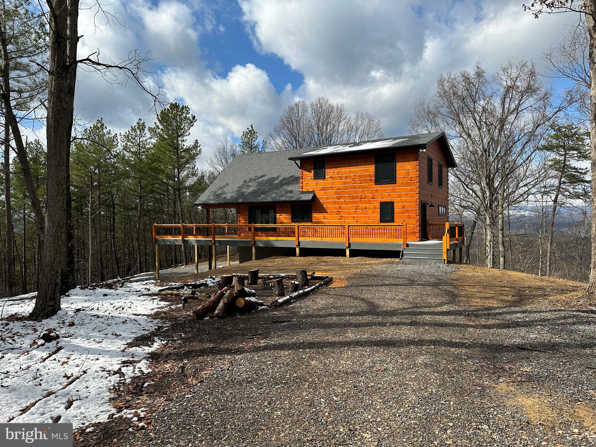 BLUFFS ON THE POTOMAC - Residential