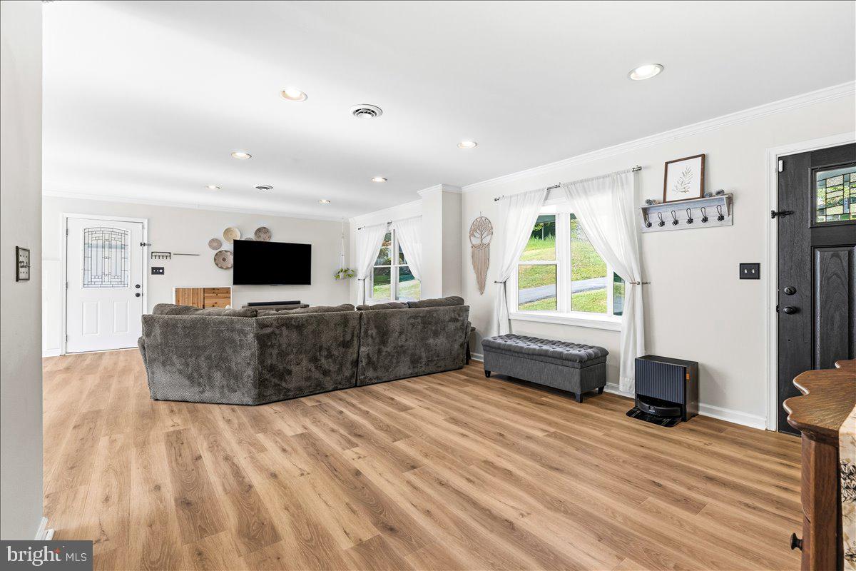 MOLESWORTH HILLS - Residential
