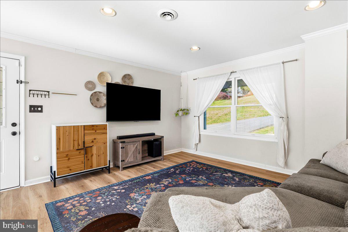 MOLESWORTH HILLS - Residential