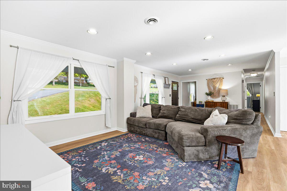 MOLESWORTH HILLS - Residential