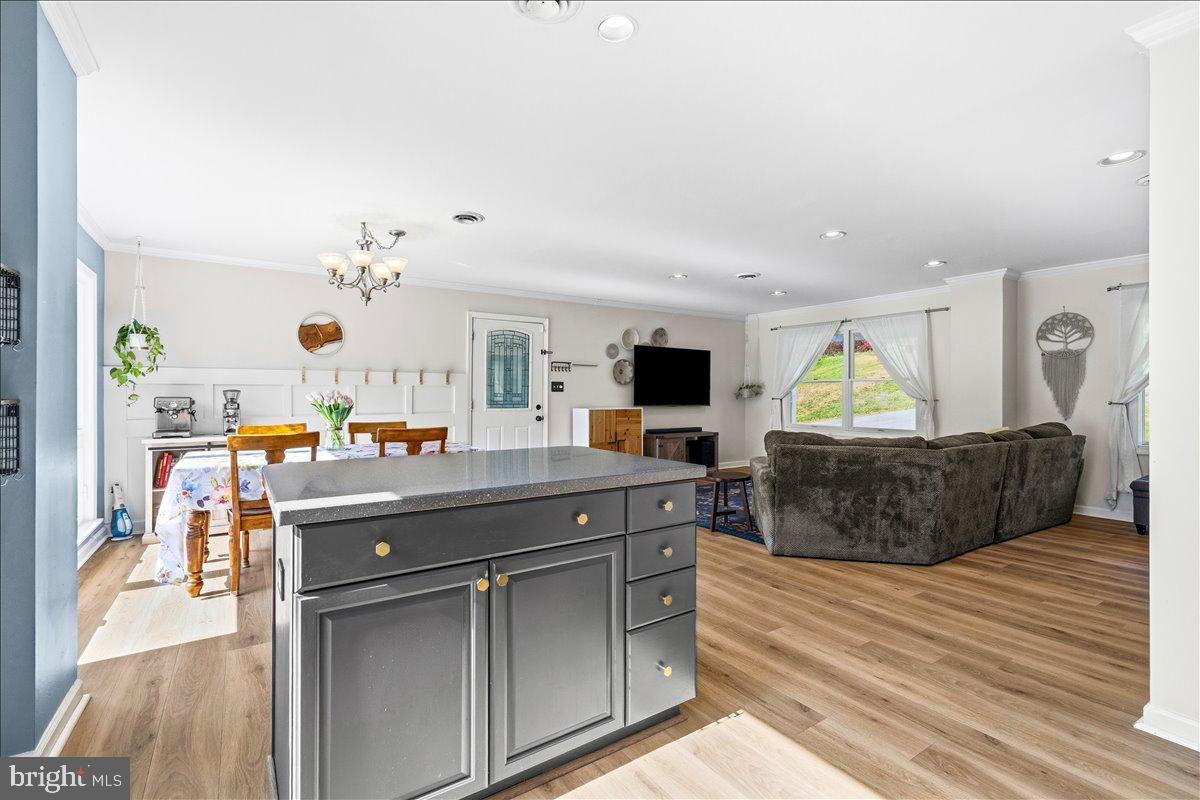 MOLESWORTH HILLS - Residential