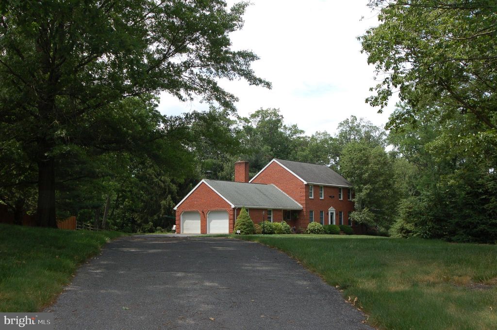 Photo of 69 Parkview Drive, Elizabethtown, PA 17022 (MLS # PALA2046742)