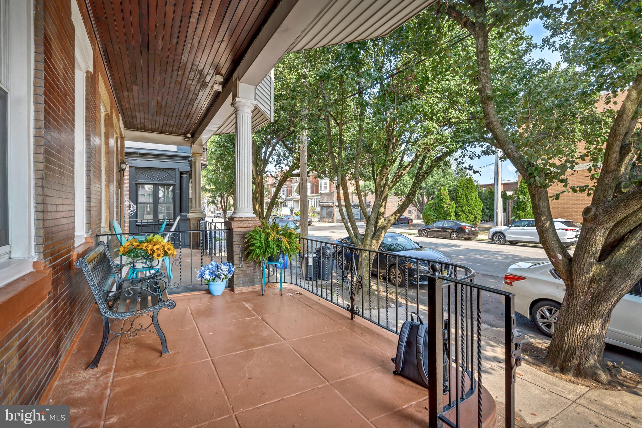 6306 VINE STREET