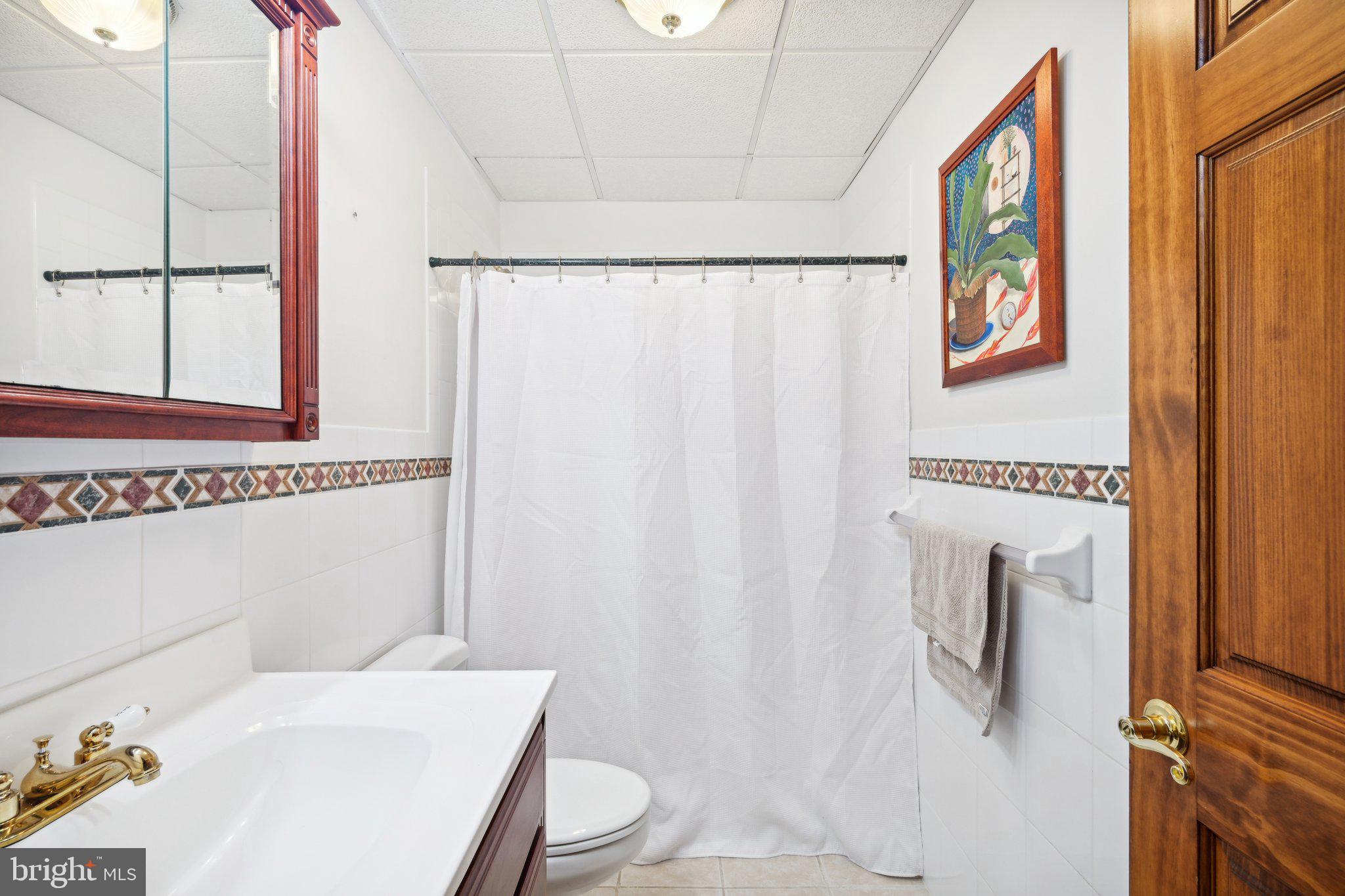 HUNTINGDON VALLEY - Residential