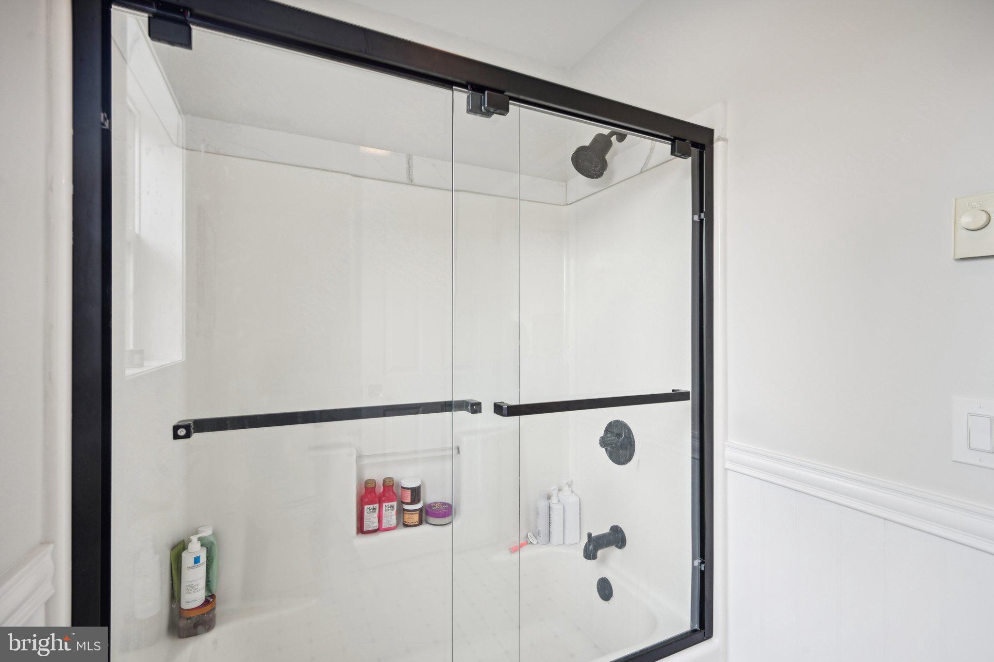 HUNTINGDON VALLEY - Residential