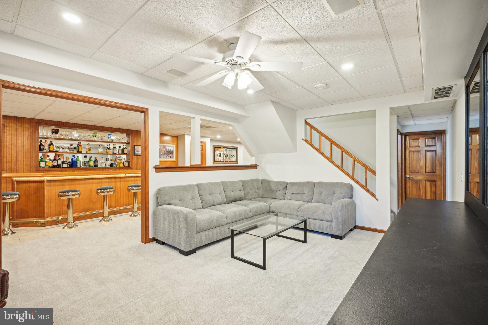 HUNTINGDON VALLEY - Residential