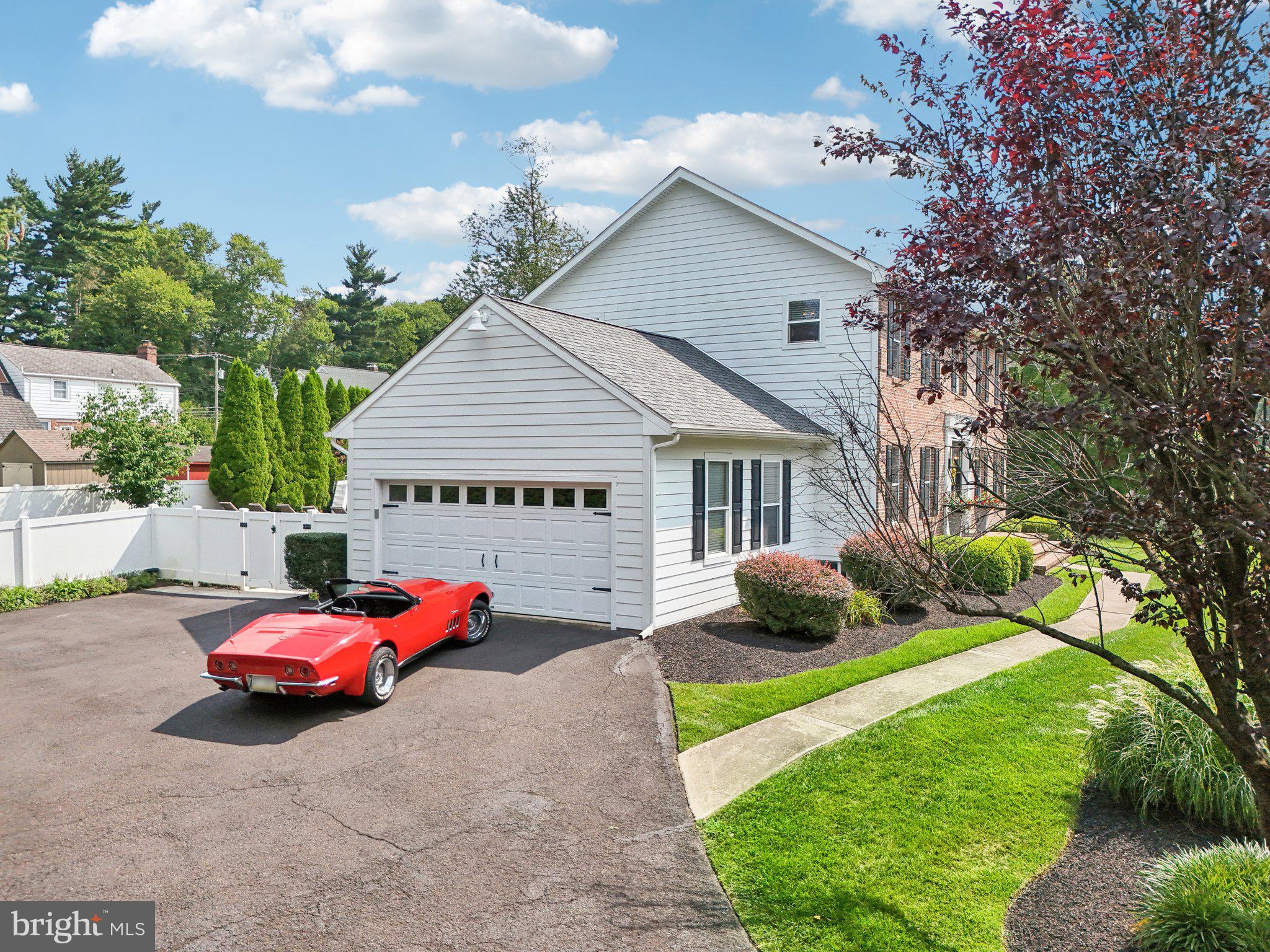 HUNTINGDON VALLEY - Residential