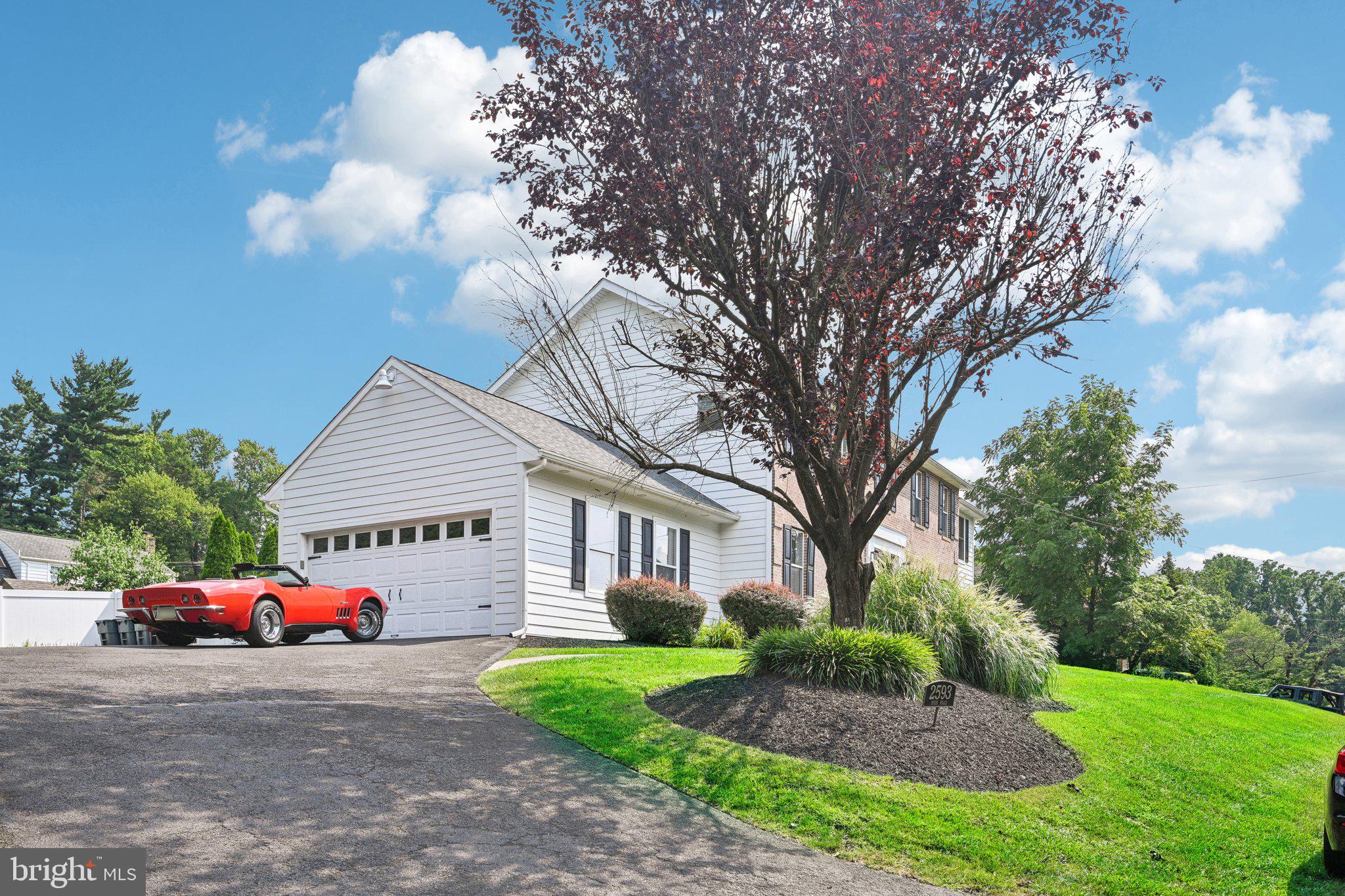 HUNTINGDON VALLEY - Residential