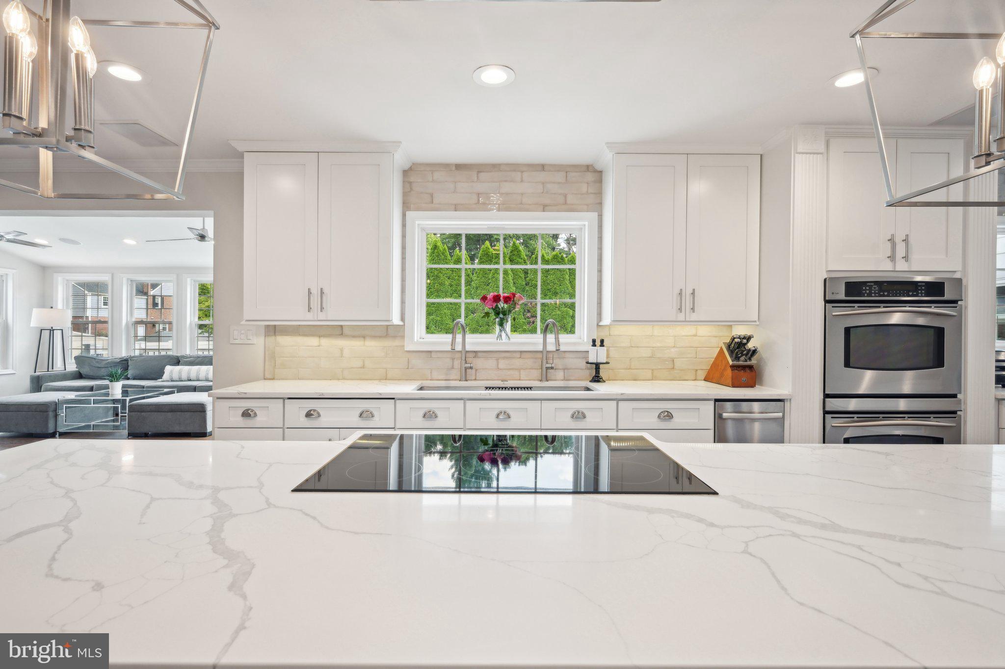 HUNTINGDON VALLEY - Residential