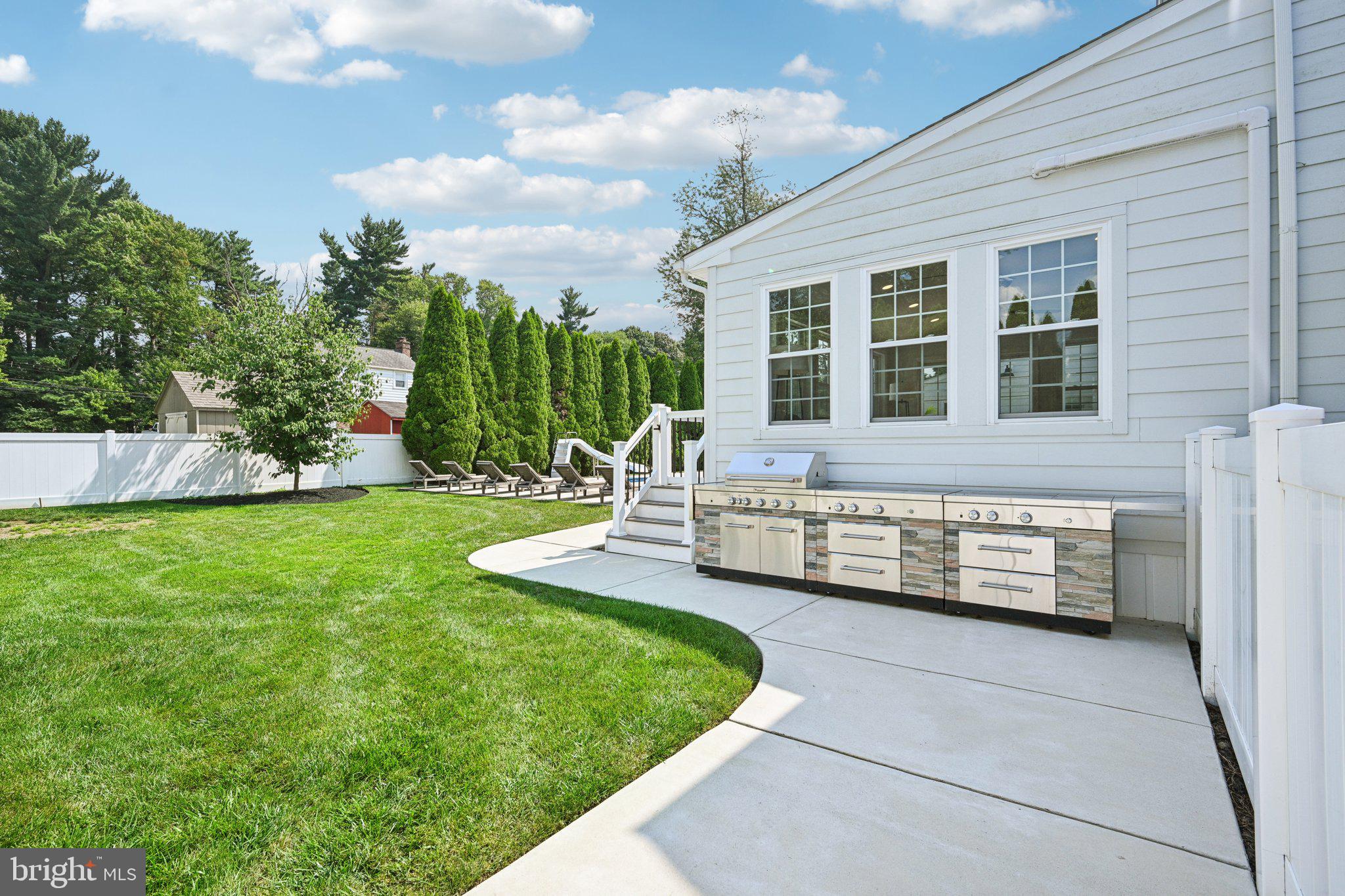 HUNTINGDON VALLEY - Residential