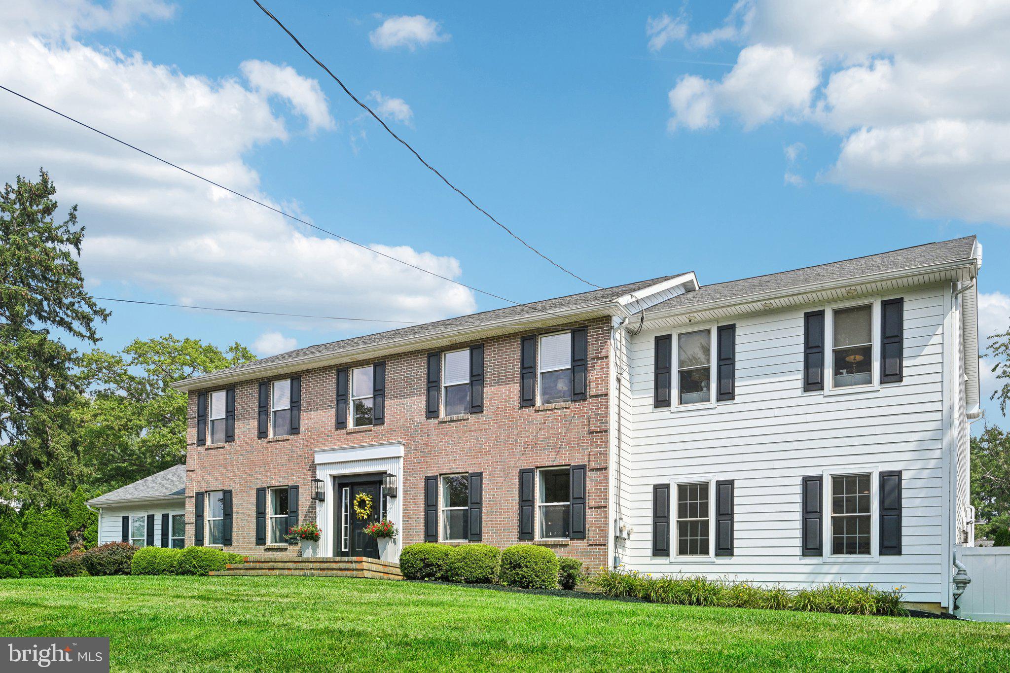 HUNTINGDON VALLEY - Residential