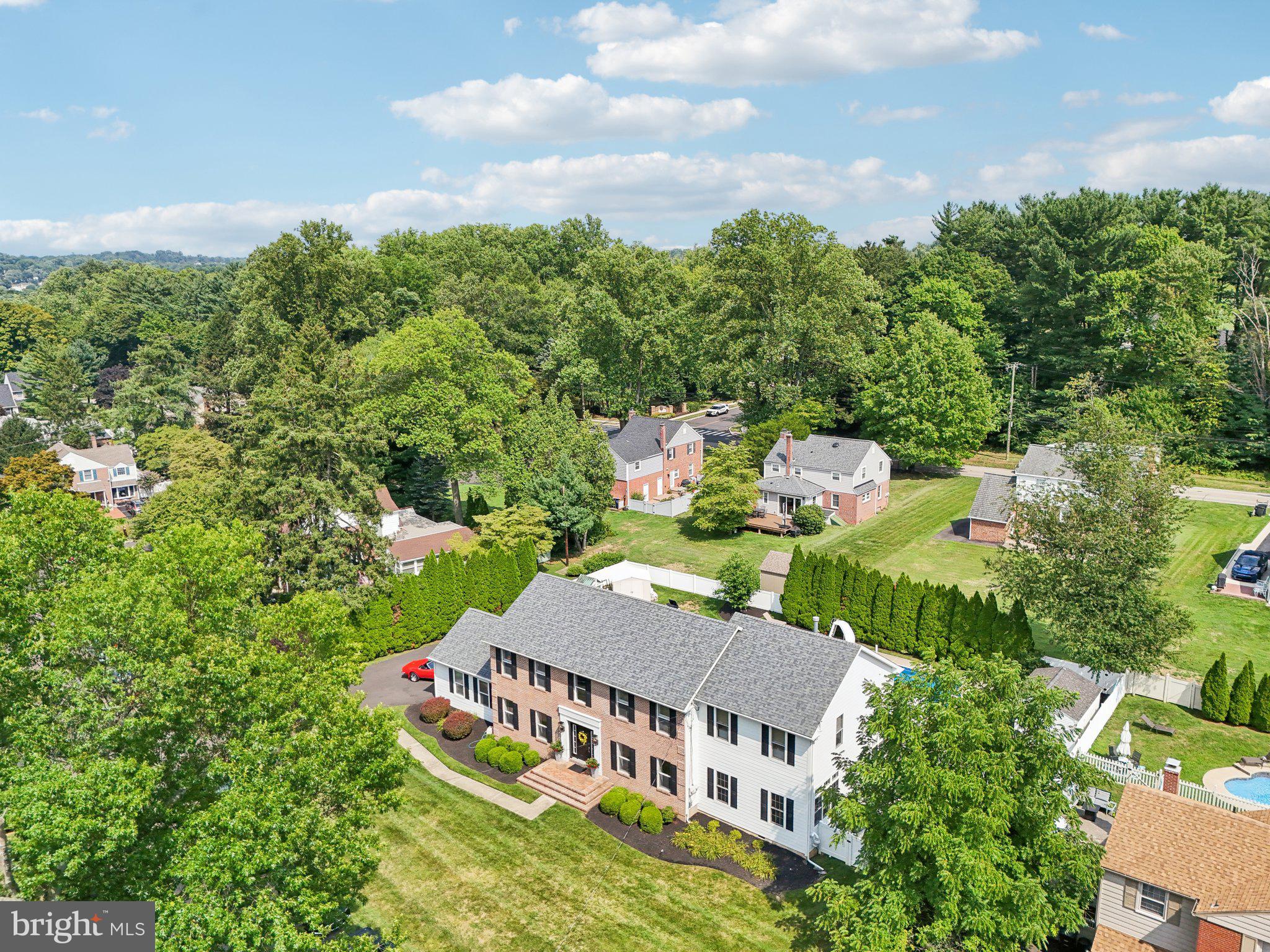 HUNTINGDON VALLEY - Residential