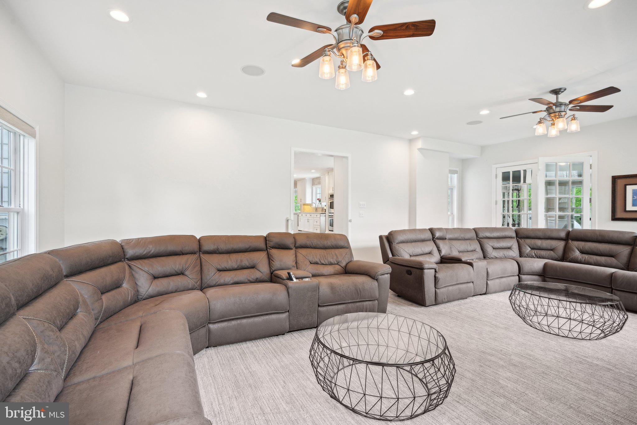 HUNTINGDON VALLEY - Residential