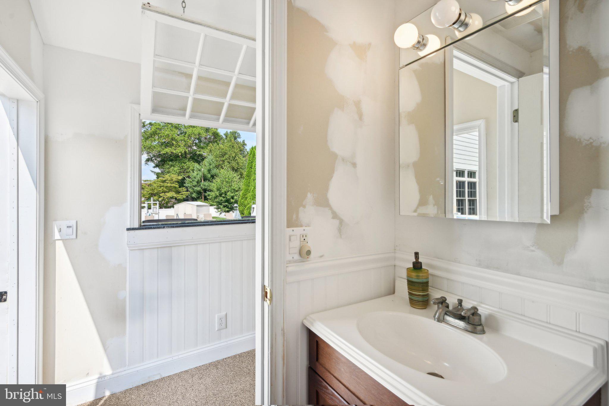 HUNTINGDON VALLEY - Residential