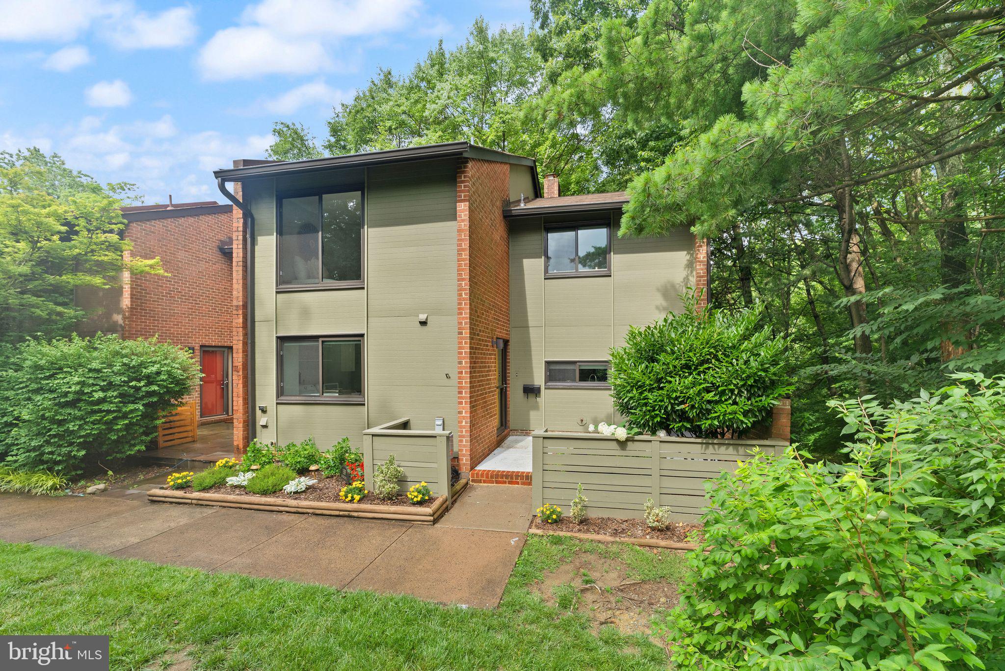 11639 HUNTERS GREEN COURT