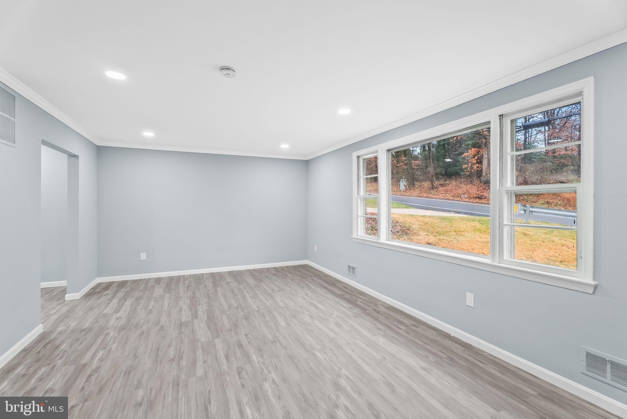 BROADVIEW - Residential