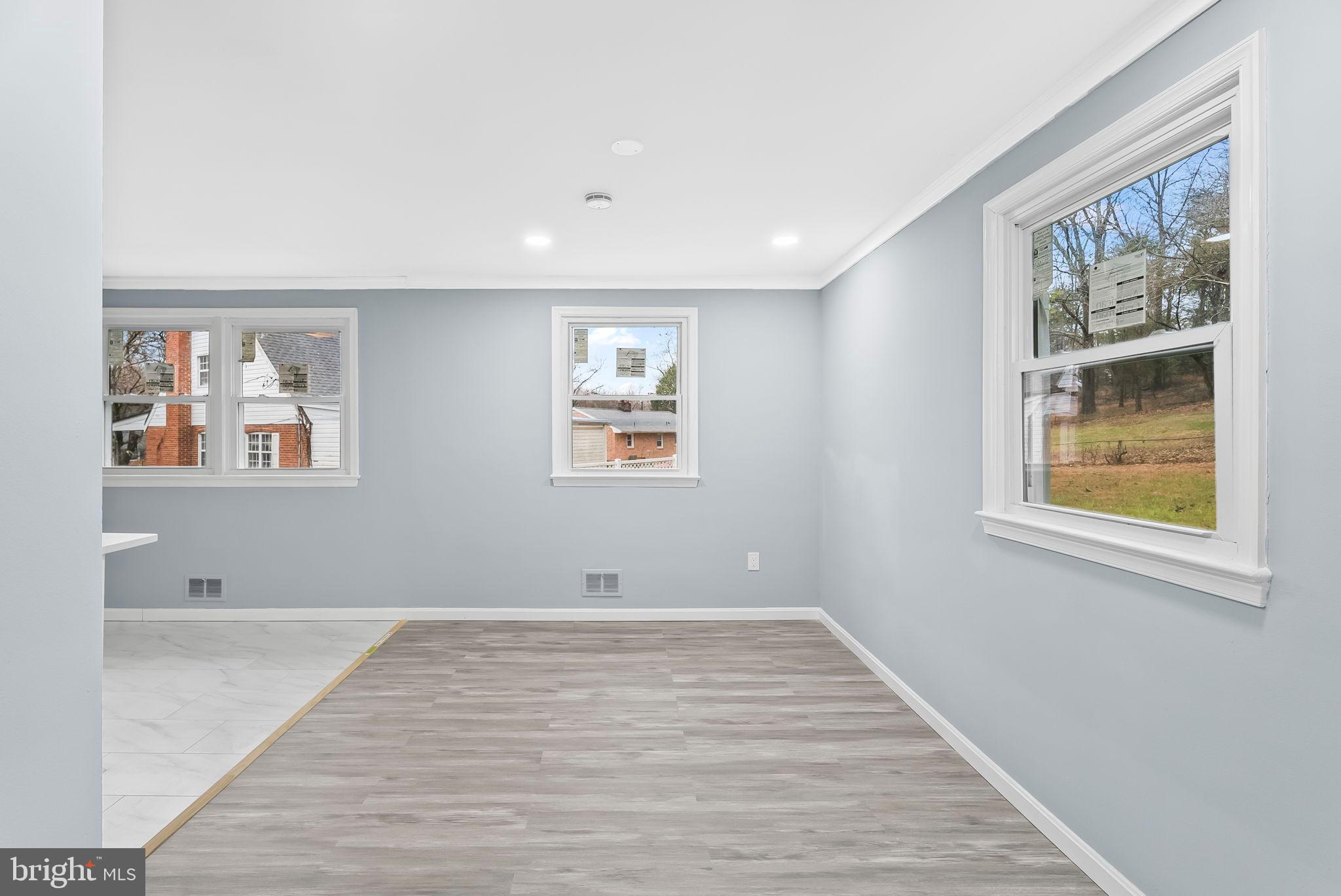 BROADVIEW - Residential