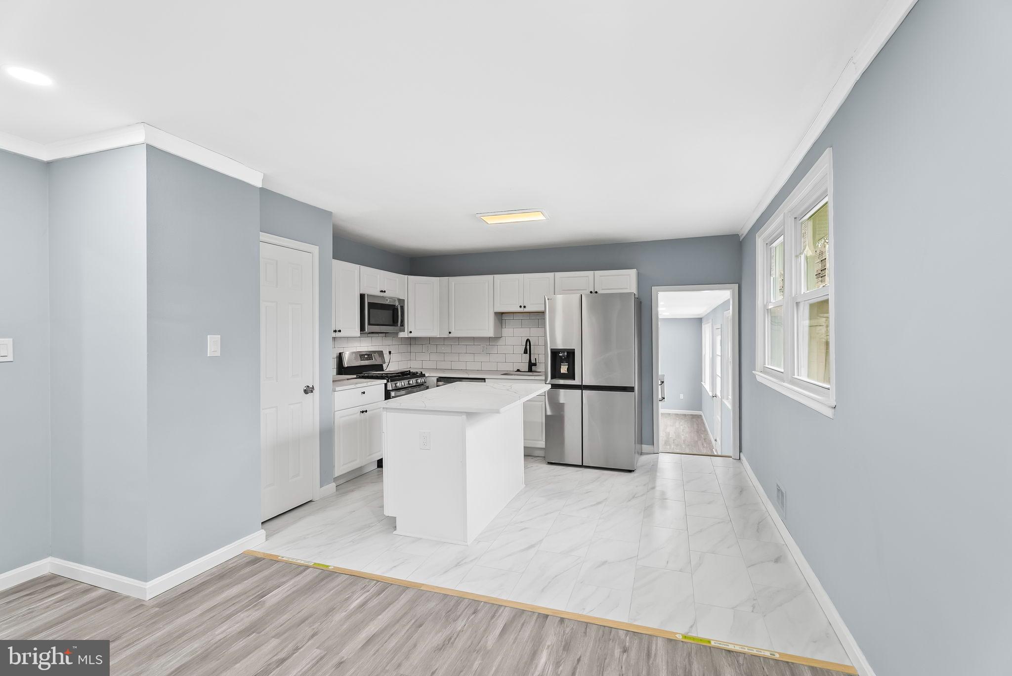 BROADVIEW - Residential