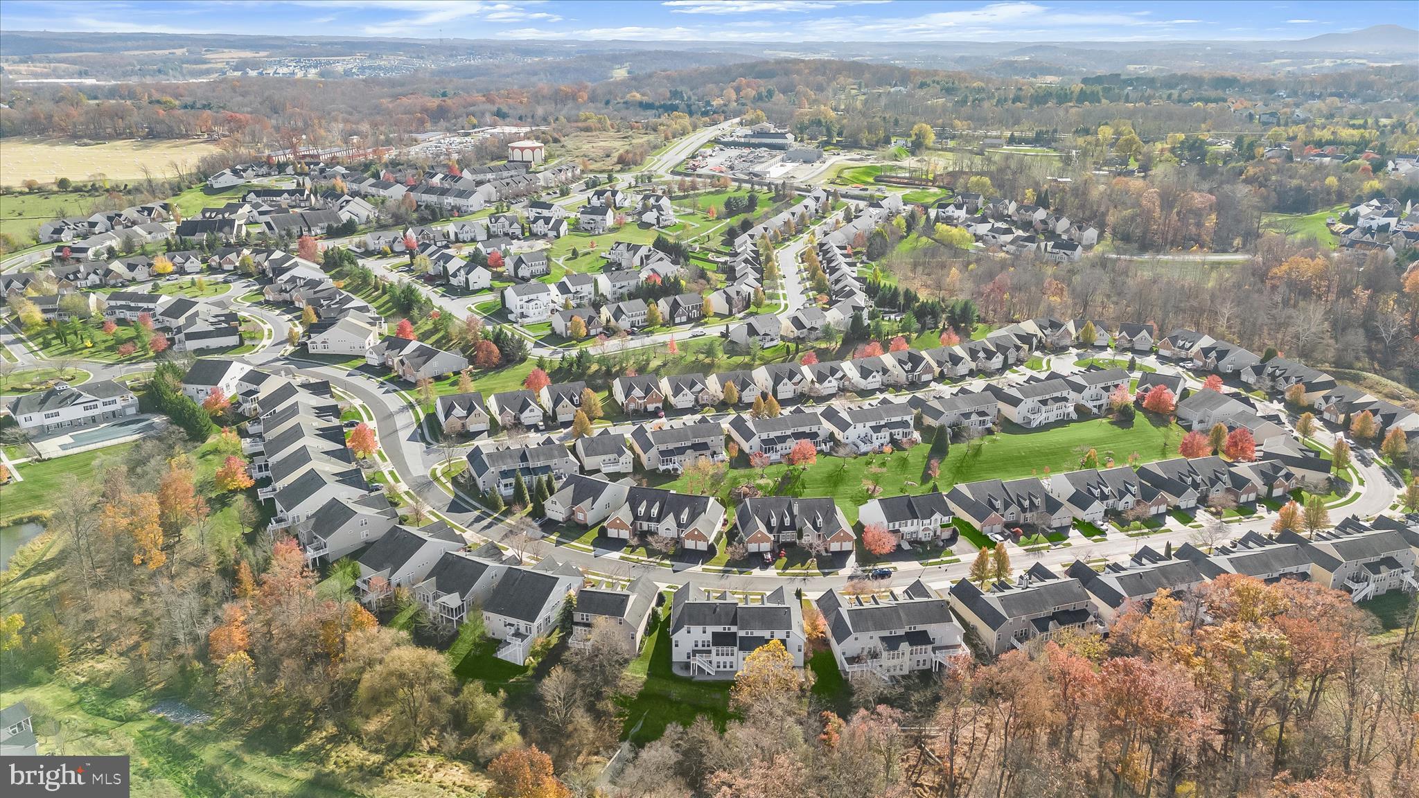 SIGNATURE CLUB AT GREENVIEW - Residential