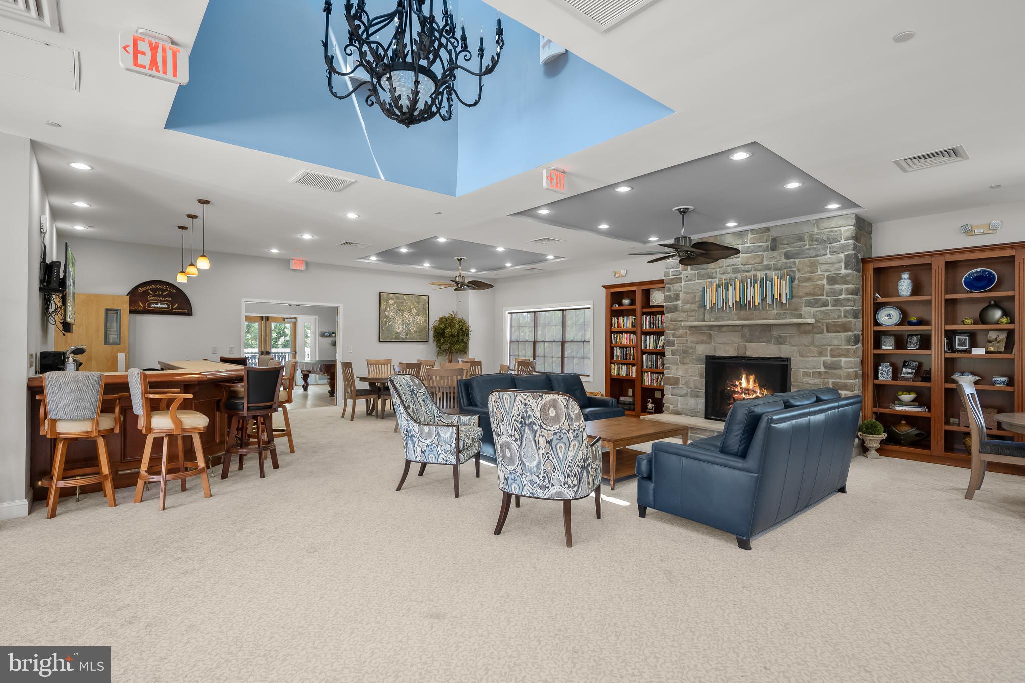 SIGNATURE CLUB AT GREENVIEW - Residential