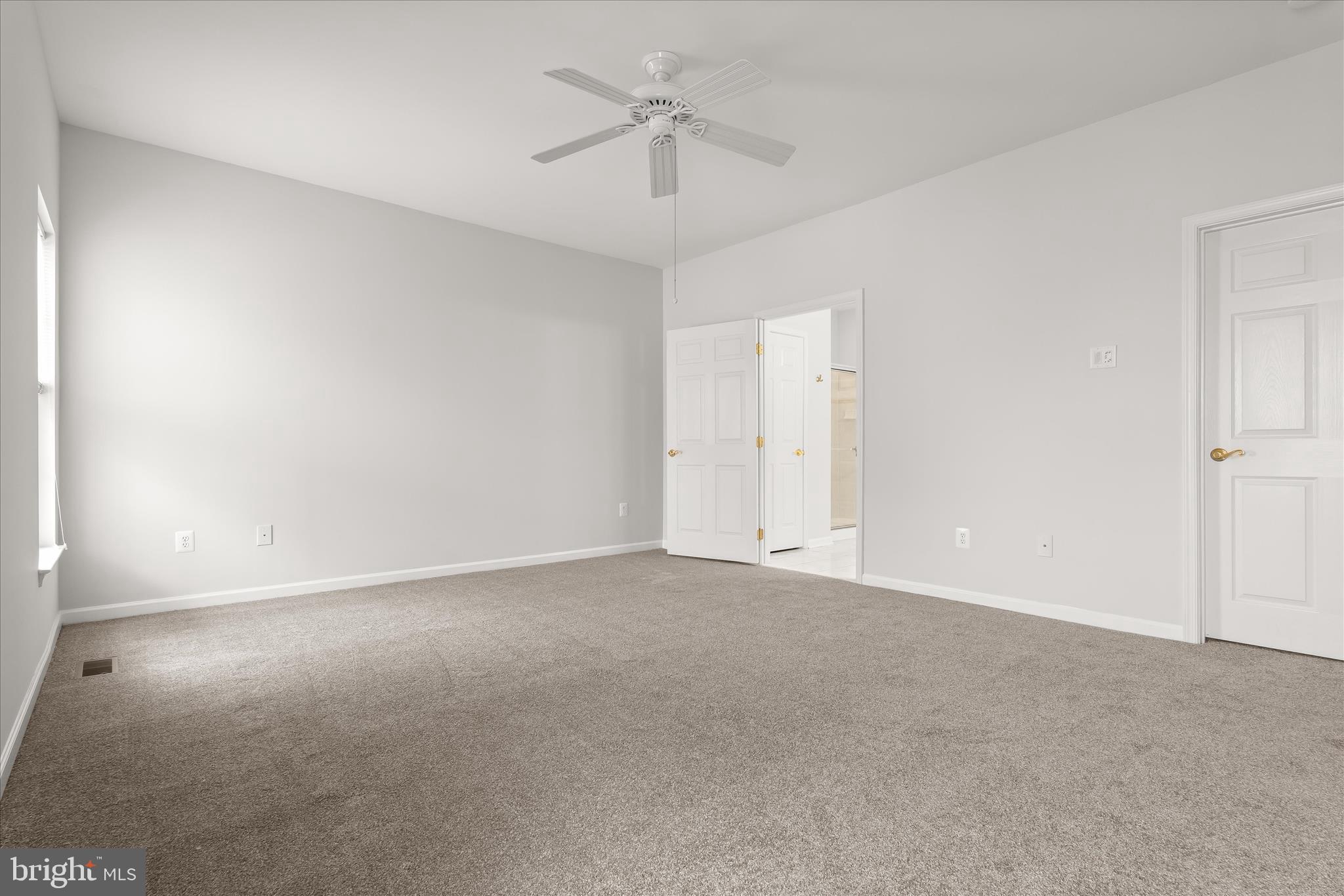 SIGNATURE CLUB AT GREENVIEW - Residential