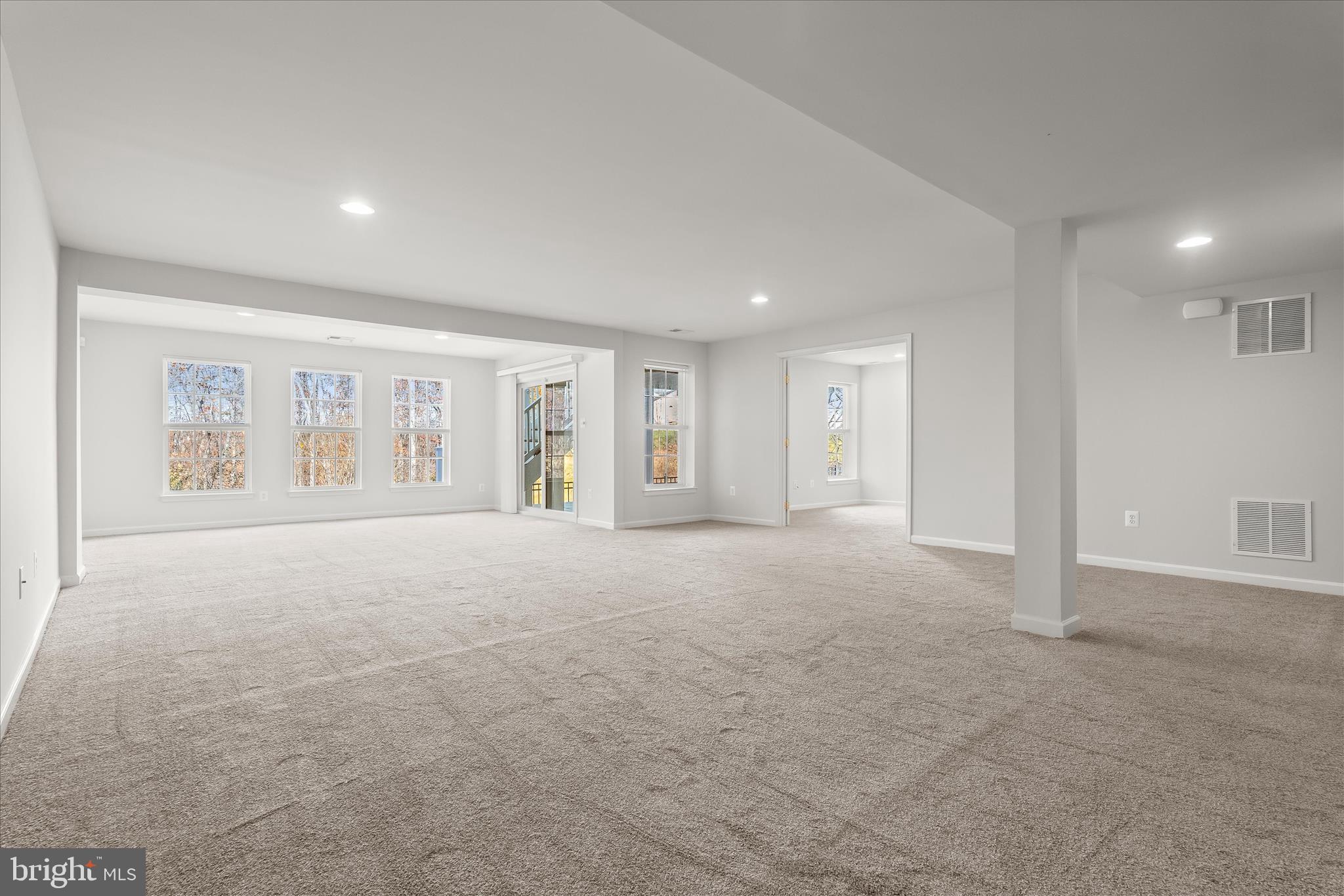 SIGNATURE CLUB AT GREENVIEW - Residential