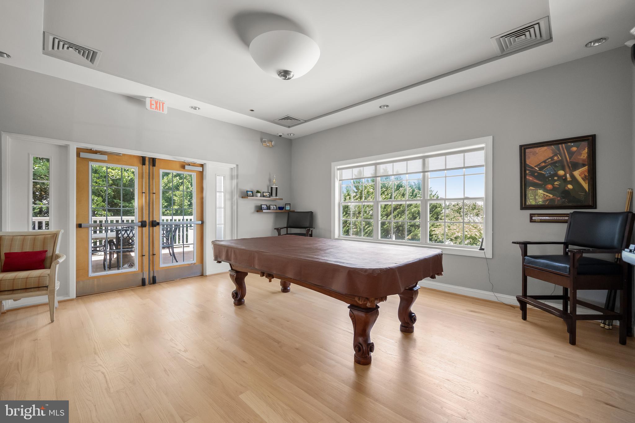 SIGNATURE CLUB AT GREENVIEW - Residential