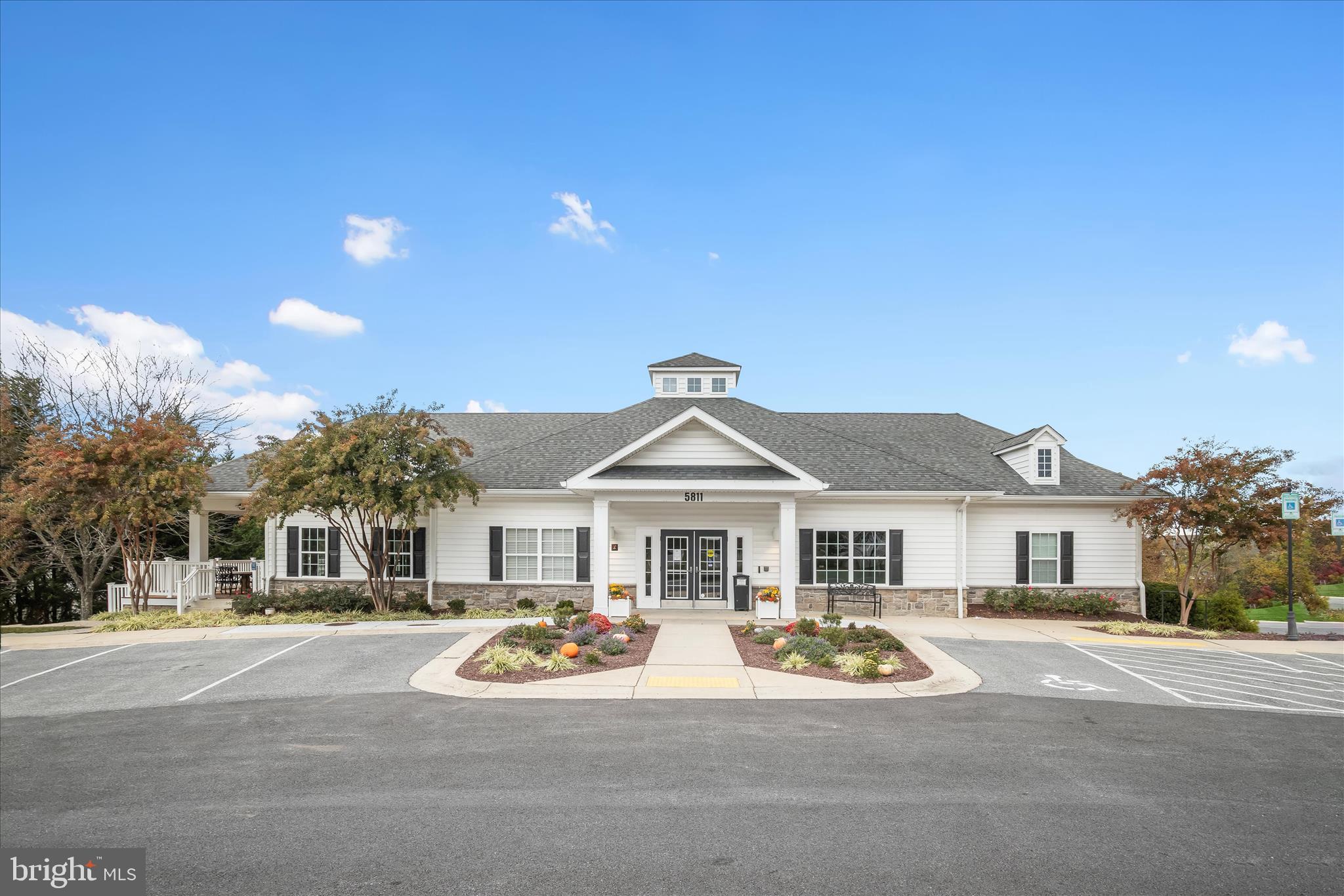 SIGNATURE CLUB AT GREENVIEW - Residential