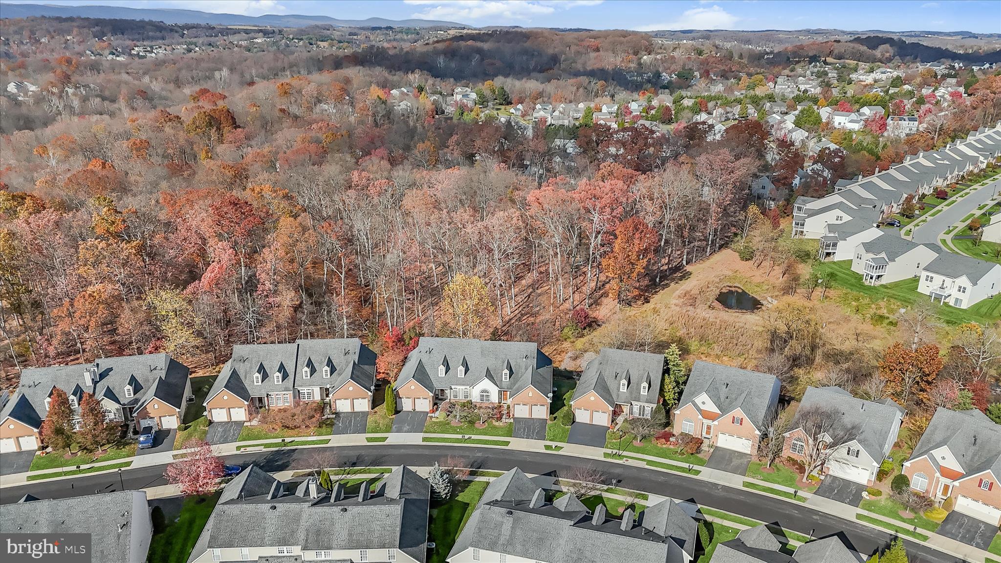 SIGNATURE CLUB AT GREENVIEW - Residential