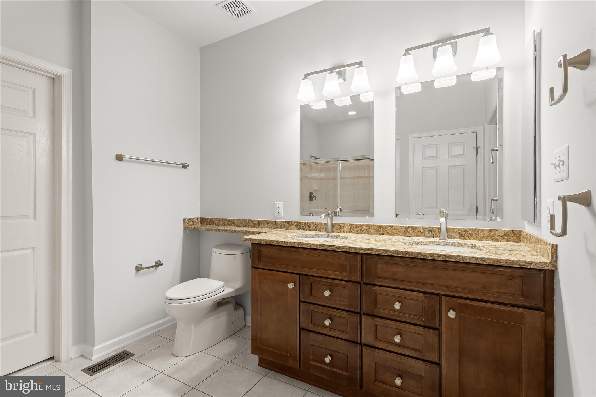 SIGNATURE CLUB AT GREENVIEW - Residential