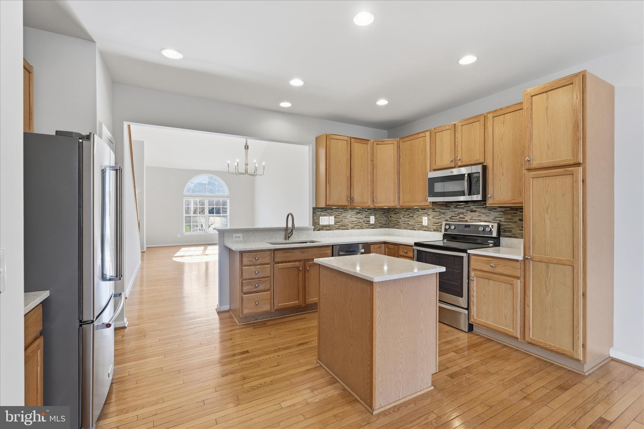 SIGNATURE CLUB AT GREENVIEW - Residential