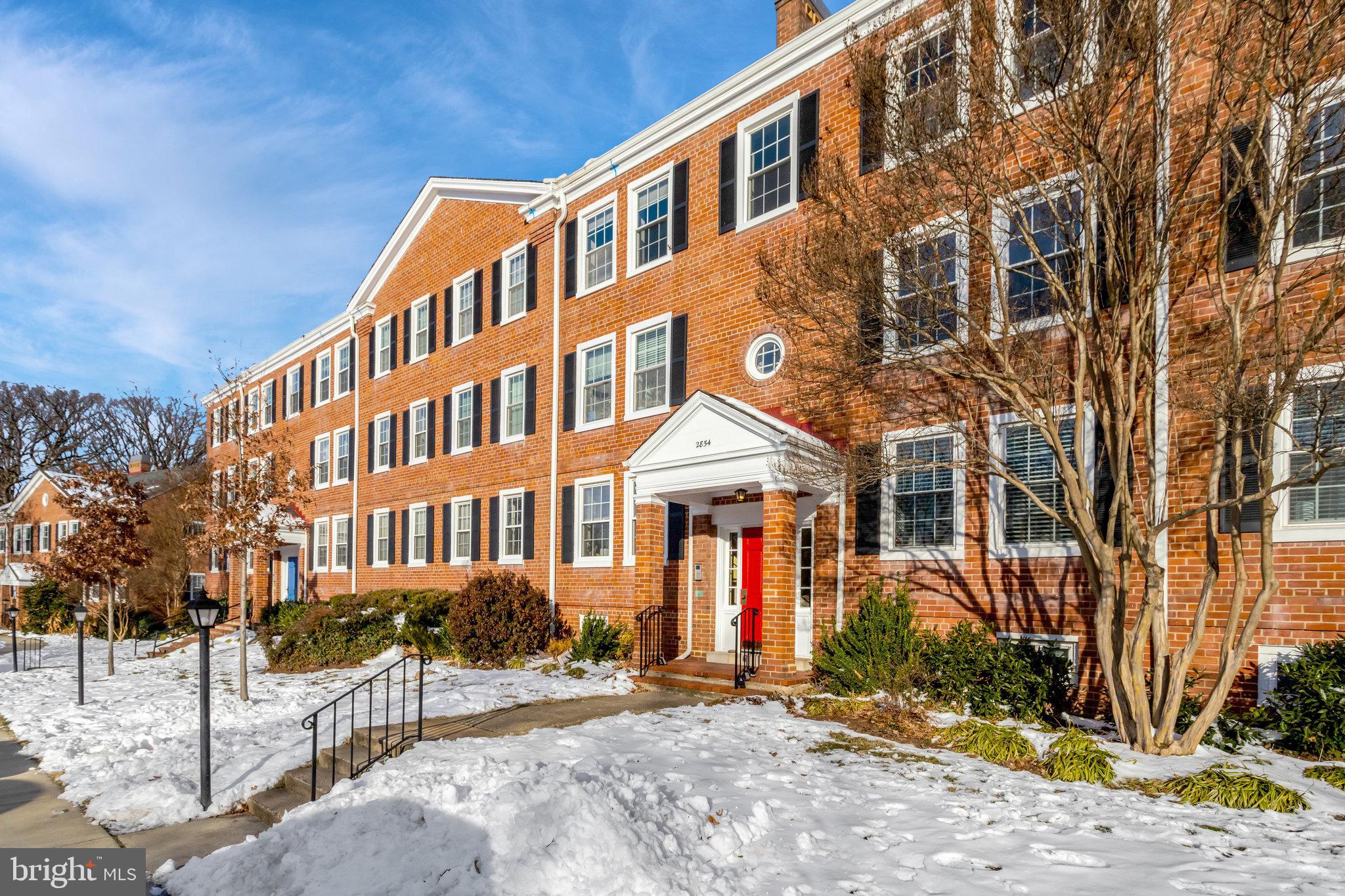 2854 S BUCHANAN STREET B2