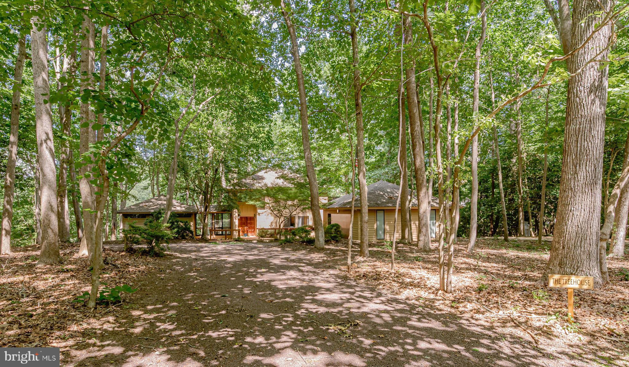 941 WILTON COVES DRIVE