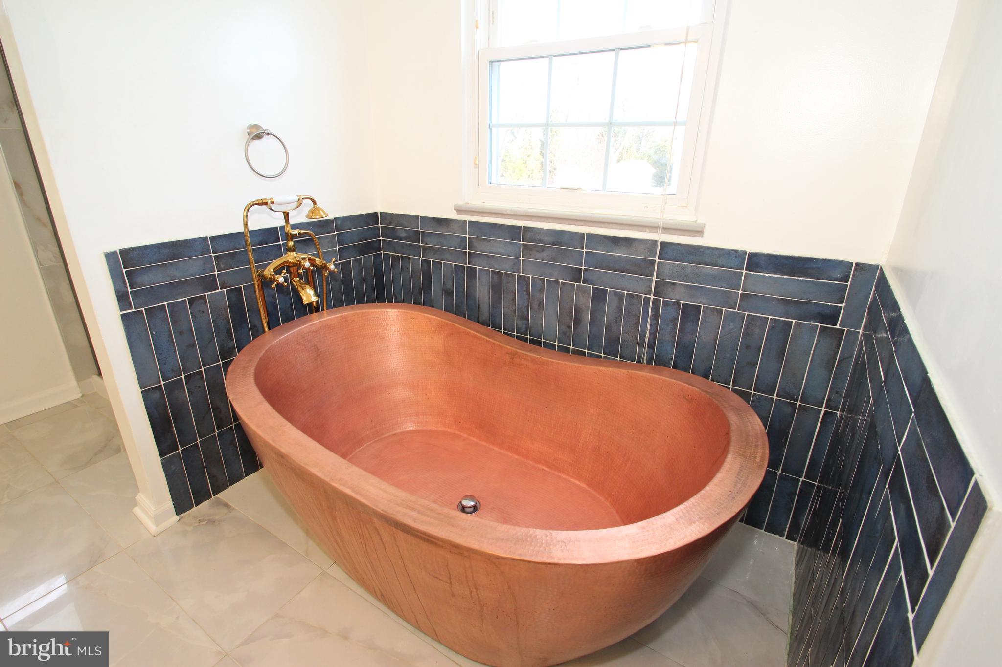 MEADOW GLEN - Residential