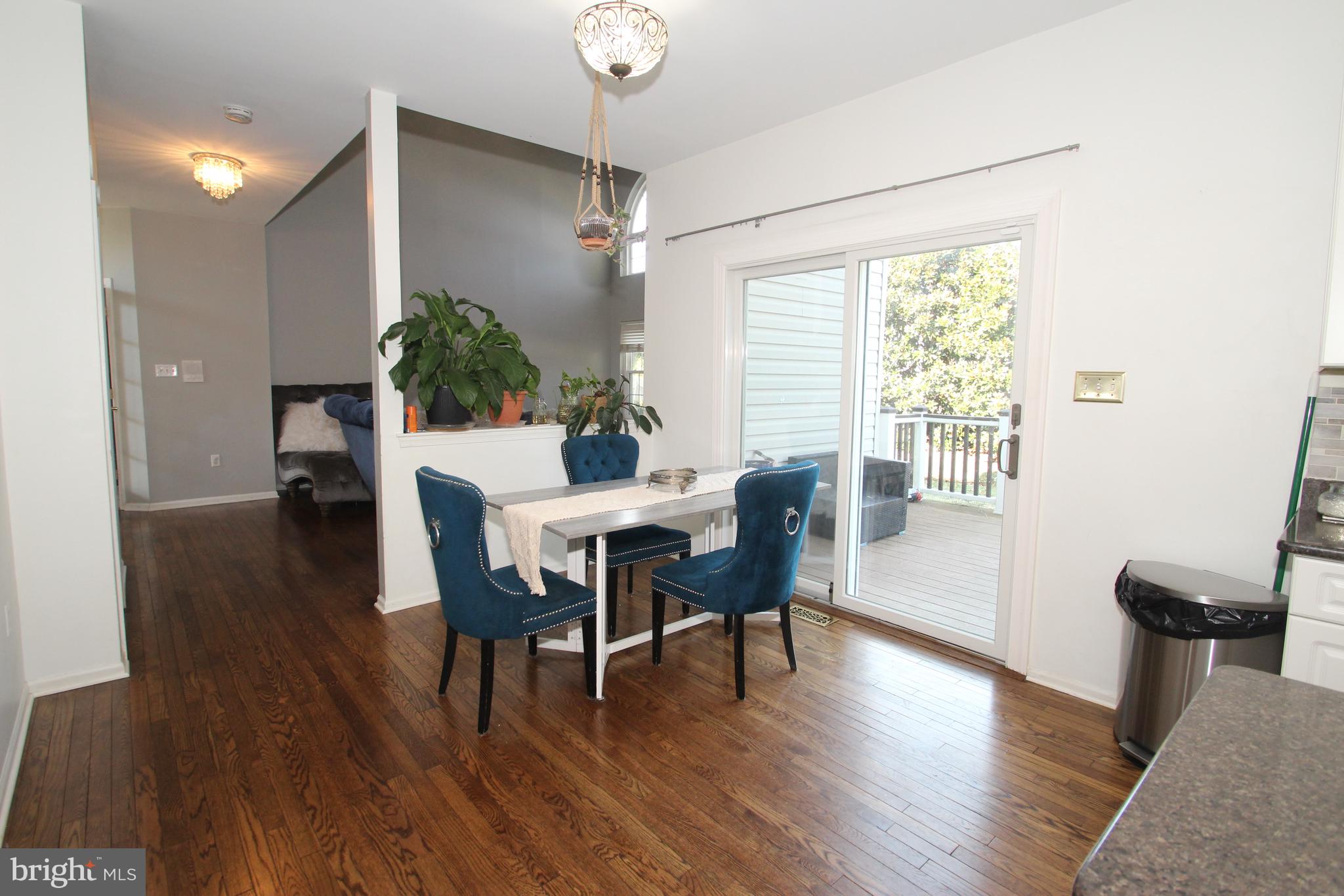 MEADOW GLEN - Residential