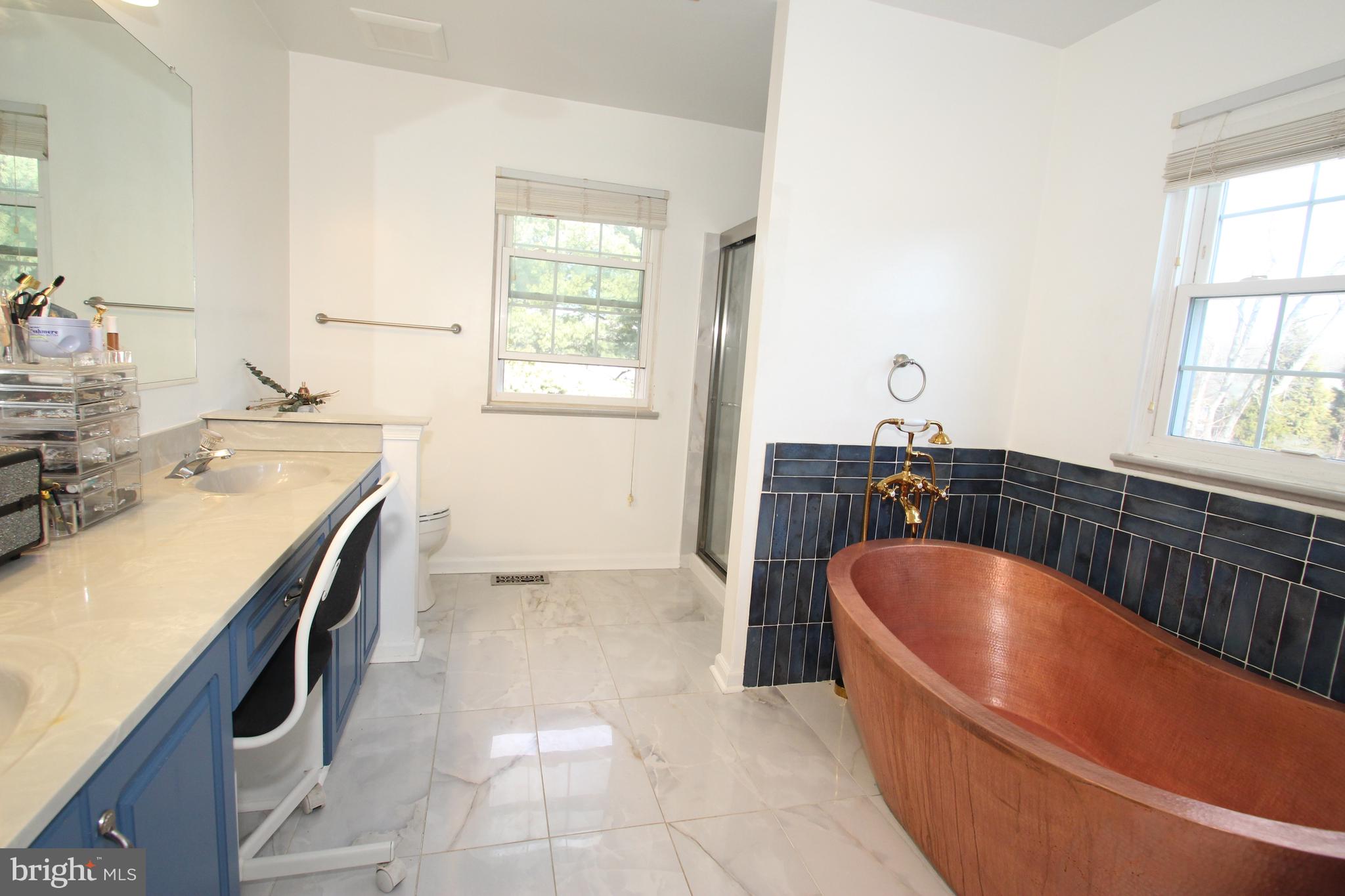 MEADOW GLEN - Residential