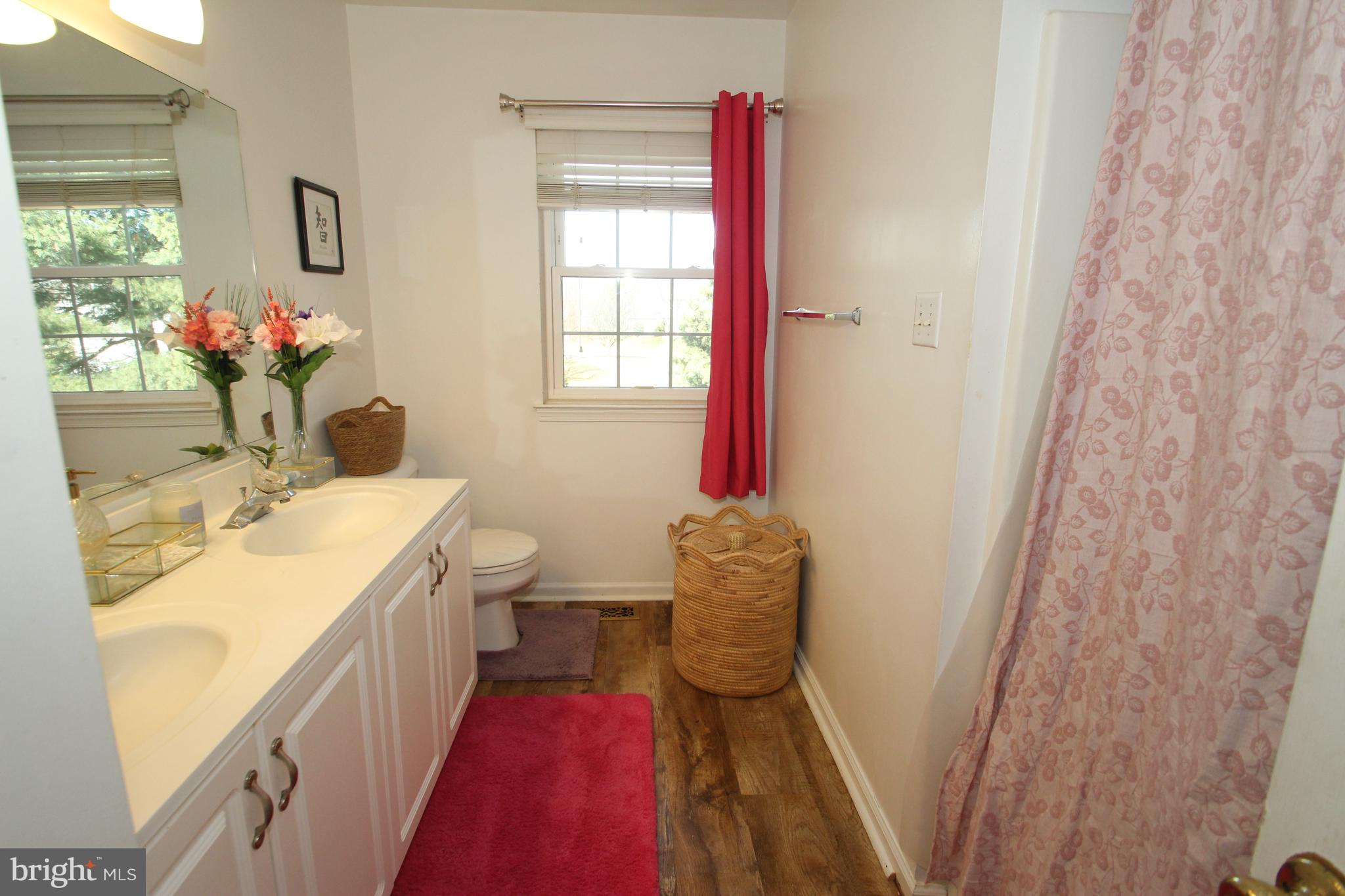 MEADOW GLEN - Residential