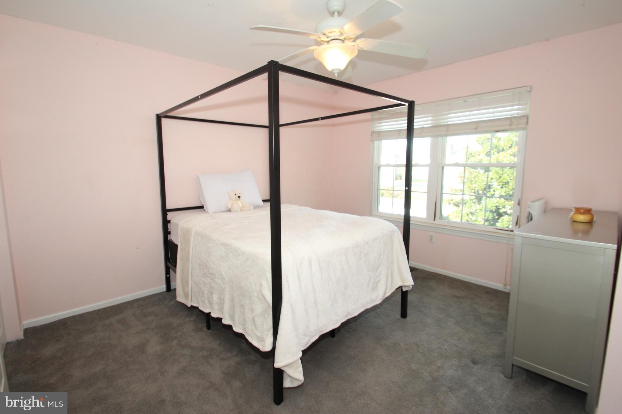 MEADOW GLEN - Residential