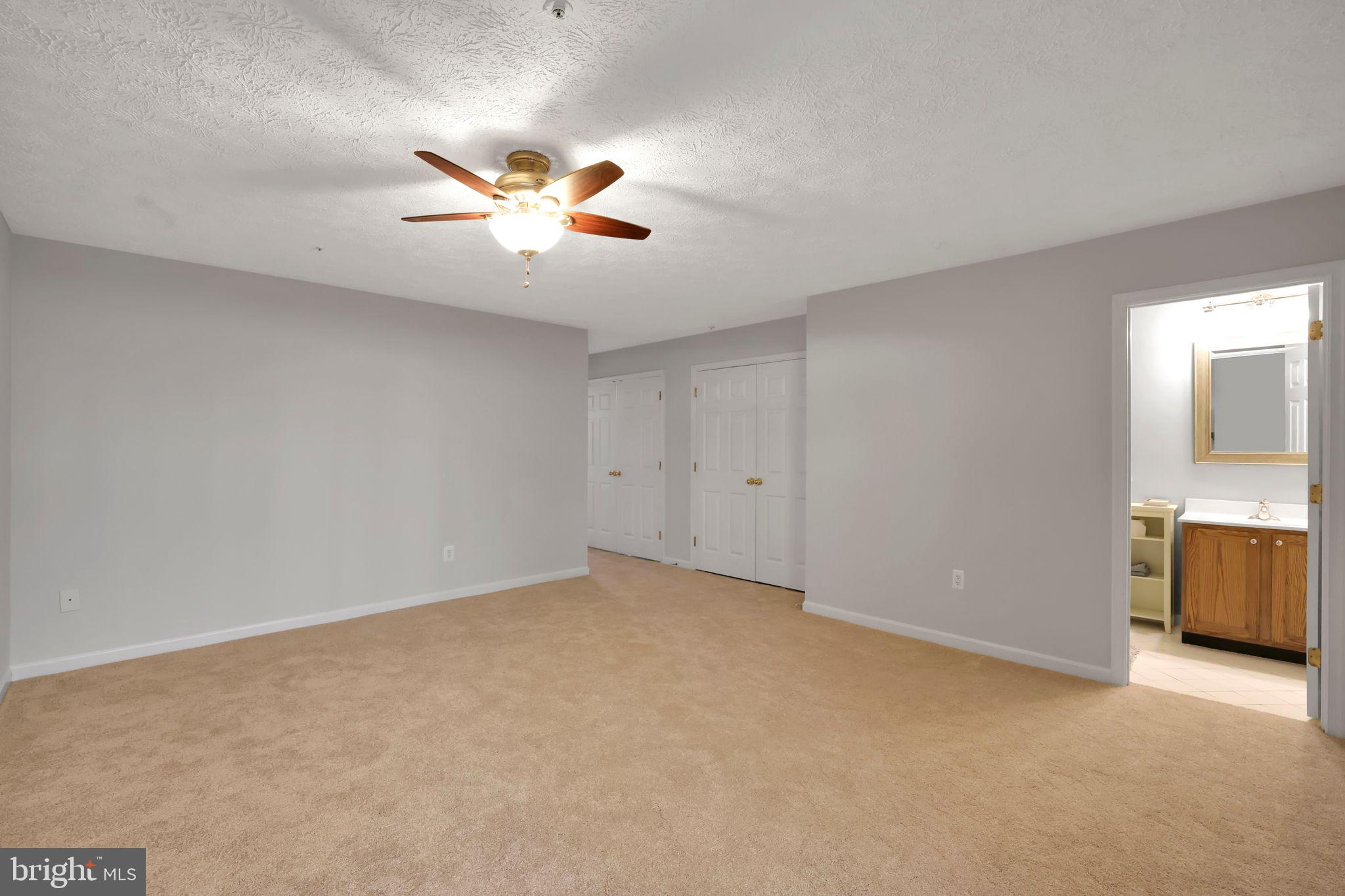 SEVEN OAKS - Residential