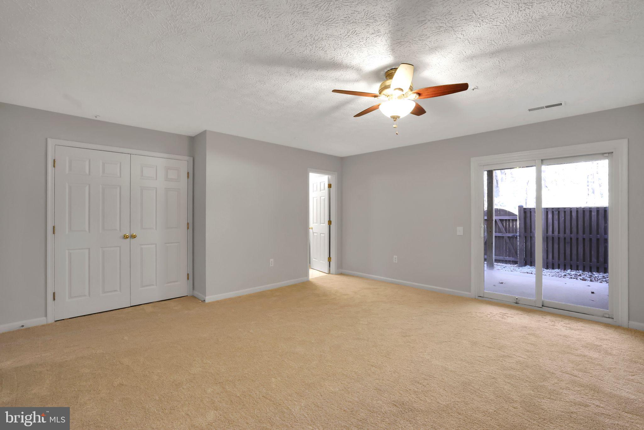 SEVEN OAKS - Residential