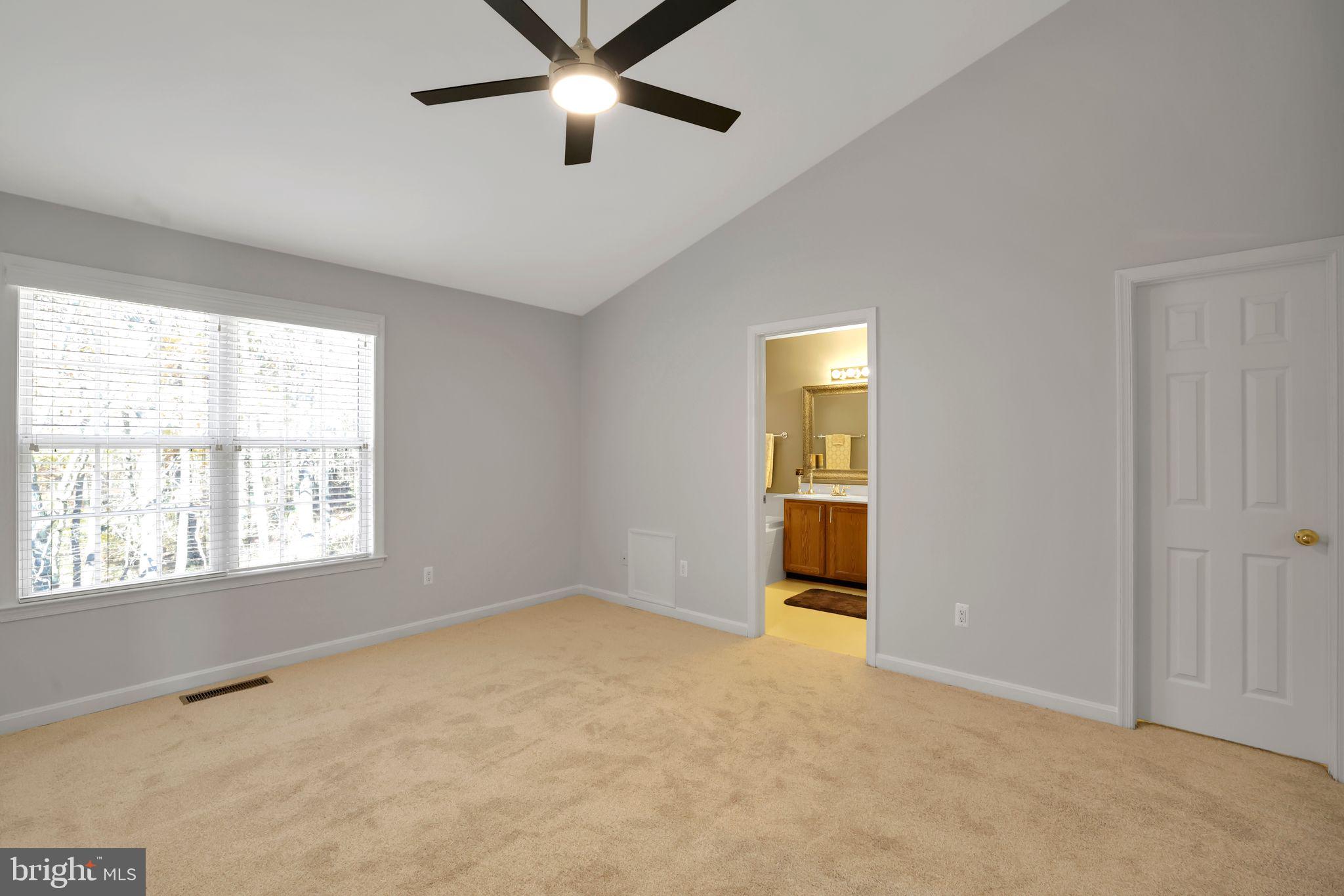 SEVEN OAKS - Residential