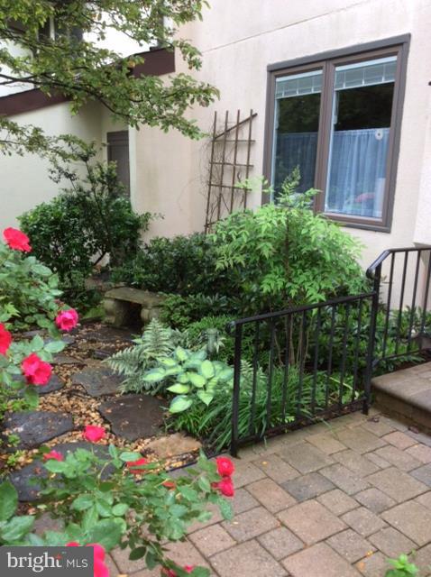 ROLAND SPRINGS - Residential