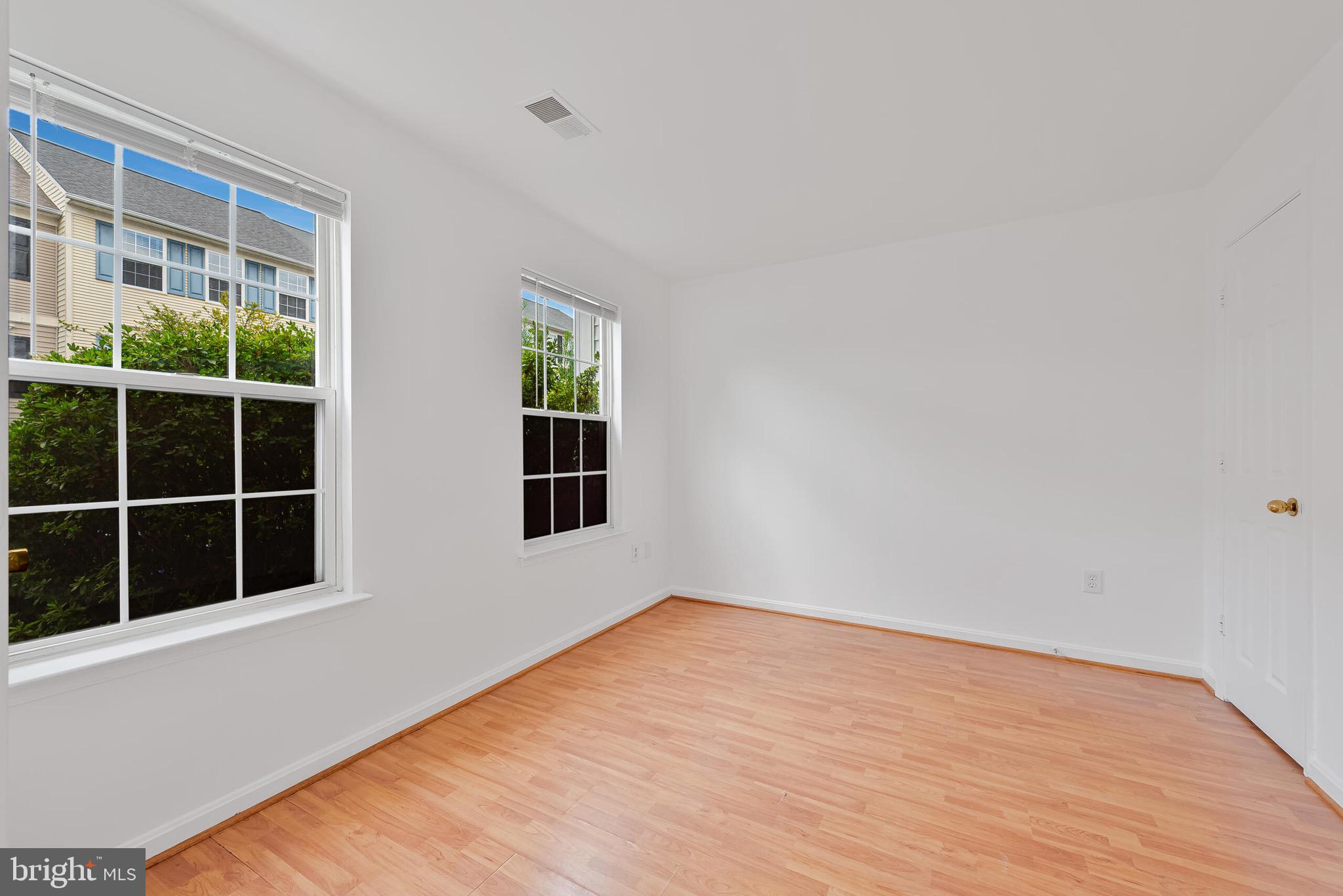 GROVEWOOD - Residential Lease