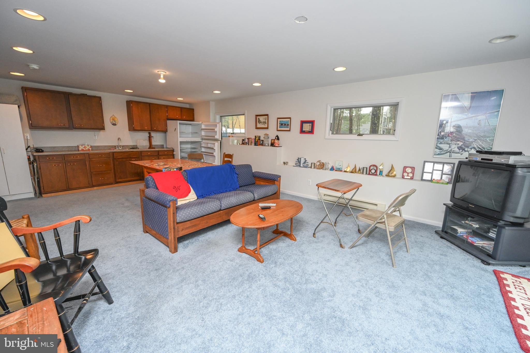 THOUSAND ACRES - Residential