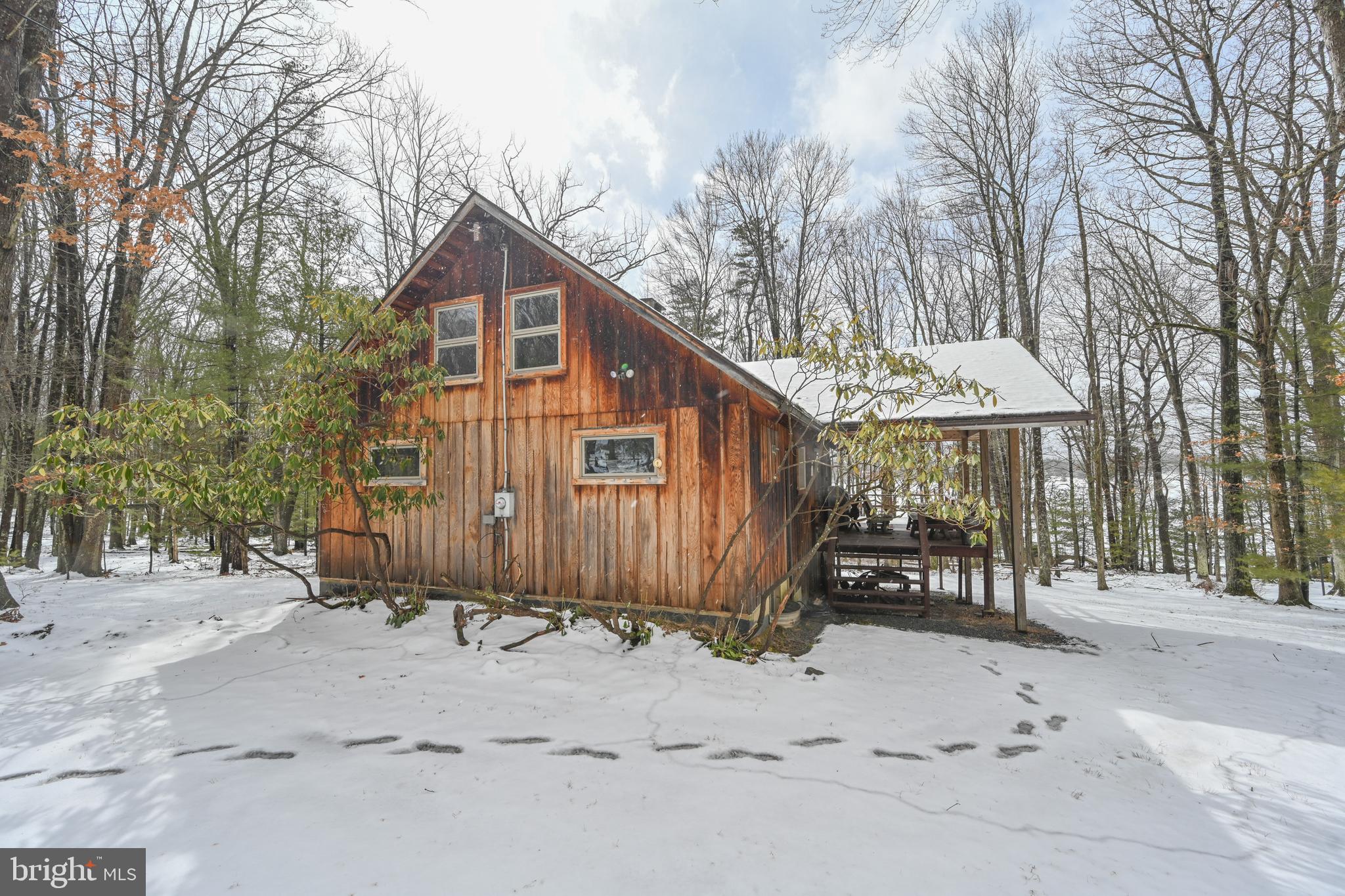 1515 SHORELINE DRIVE